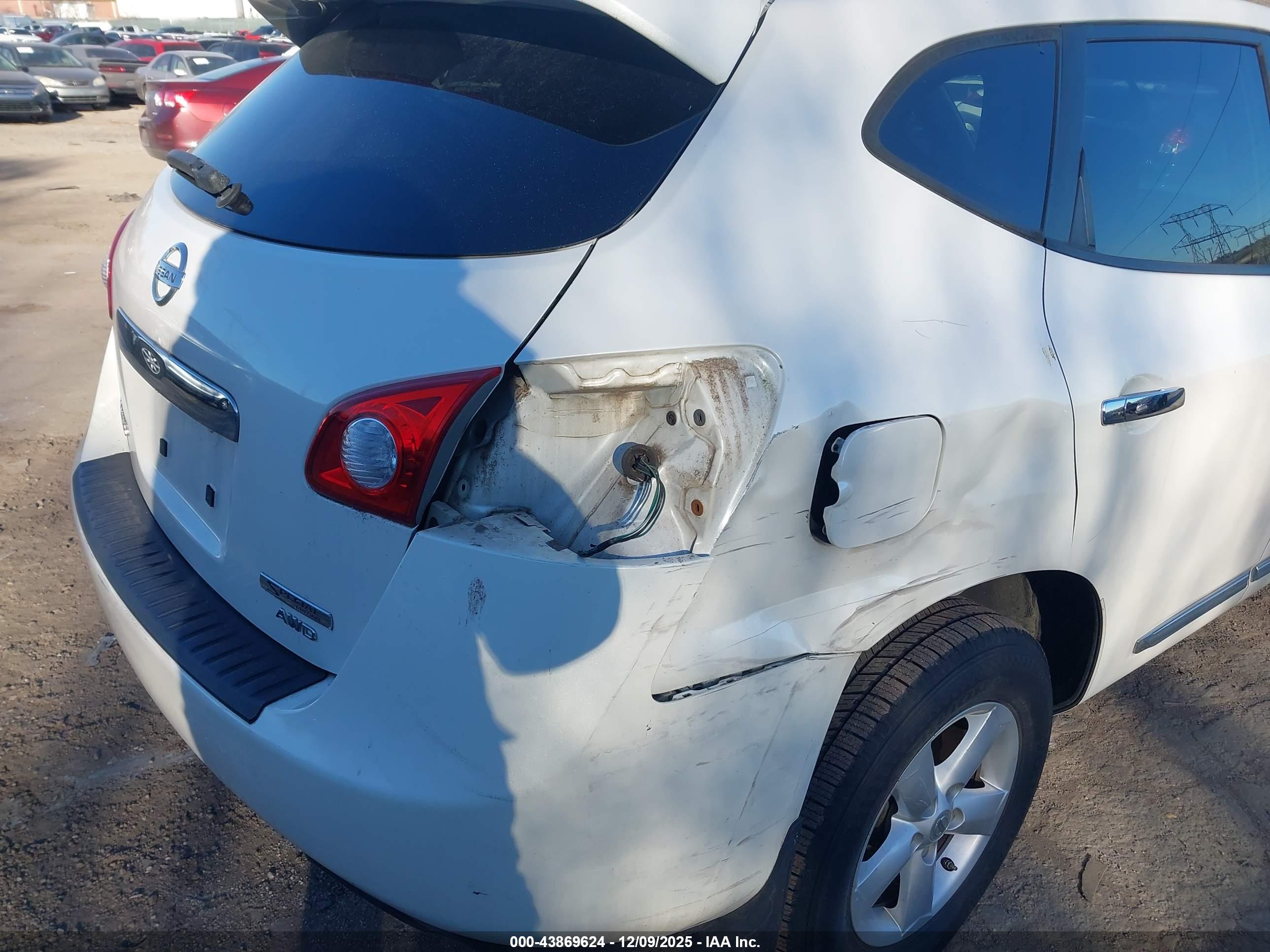 NISSAN ROGUE image 6