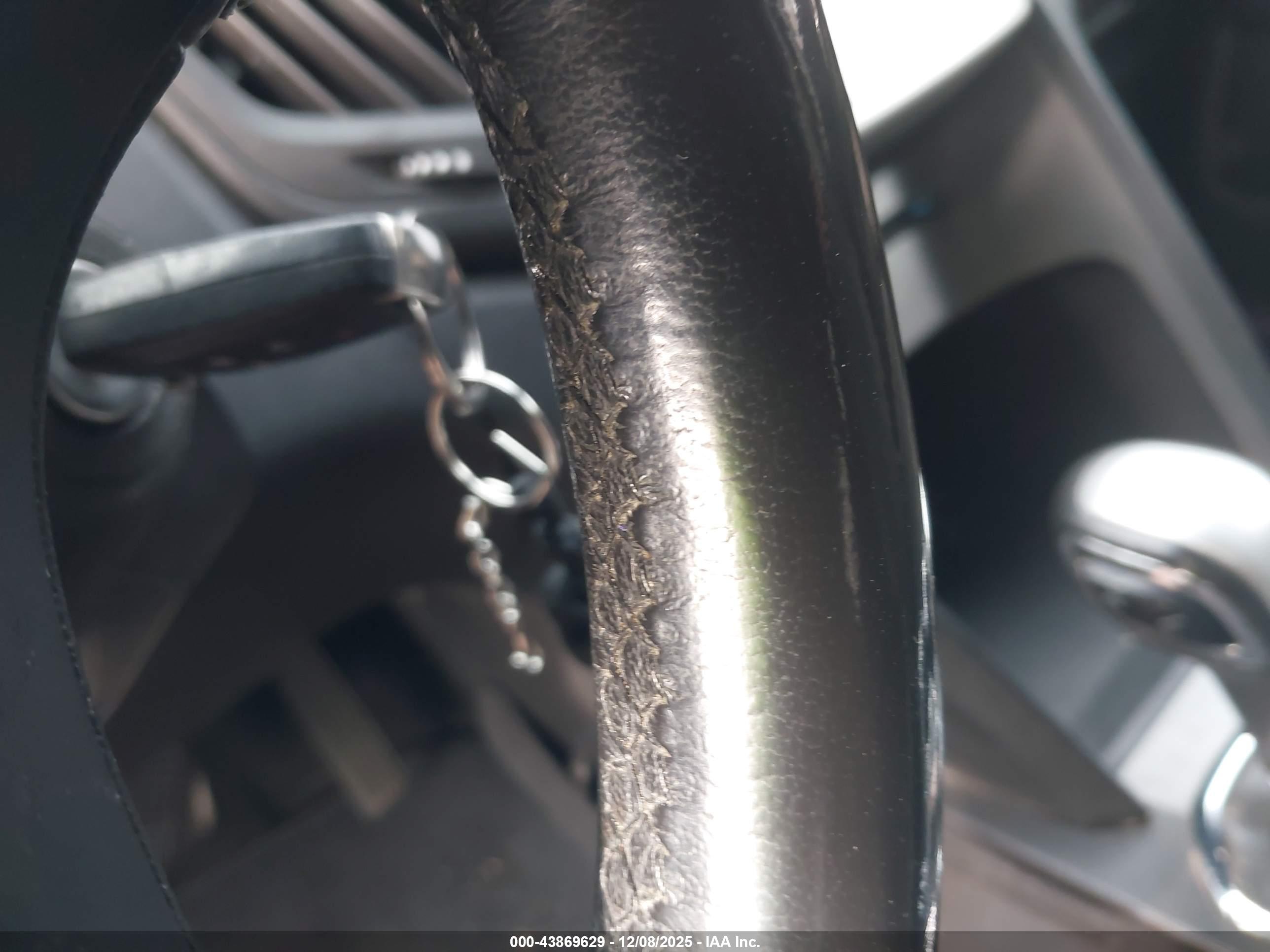 CHEVROLET EQUINOX image 11