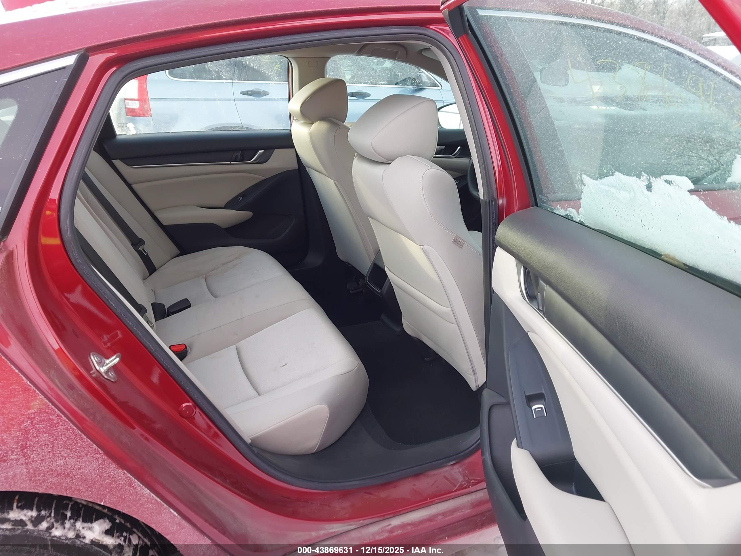 HONDA ACCORD image 8