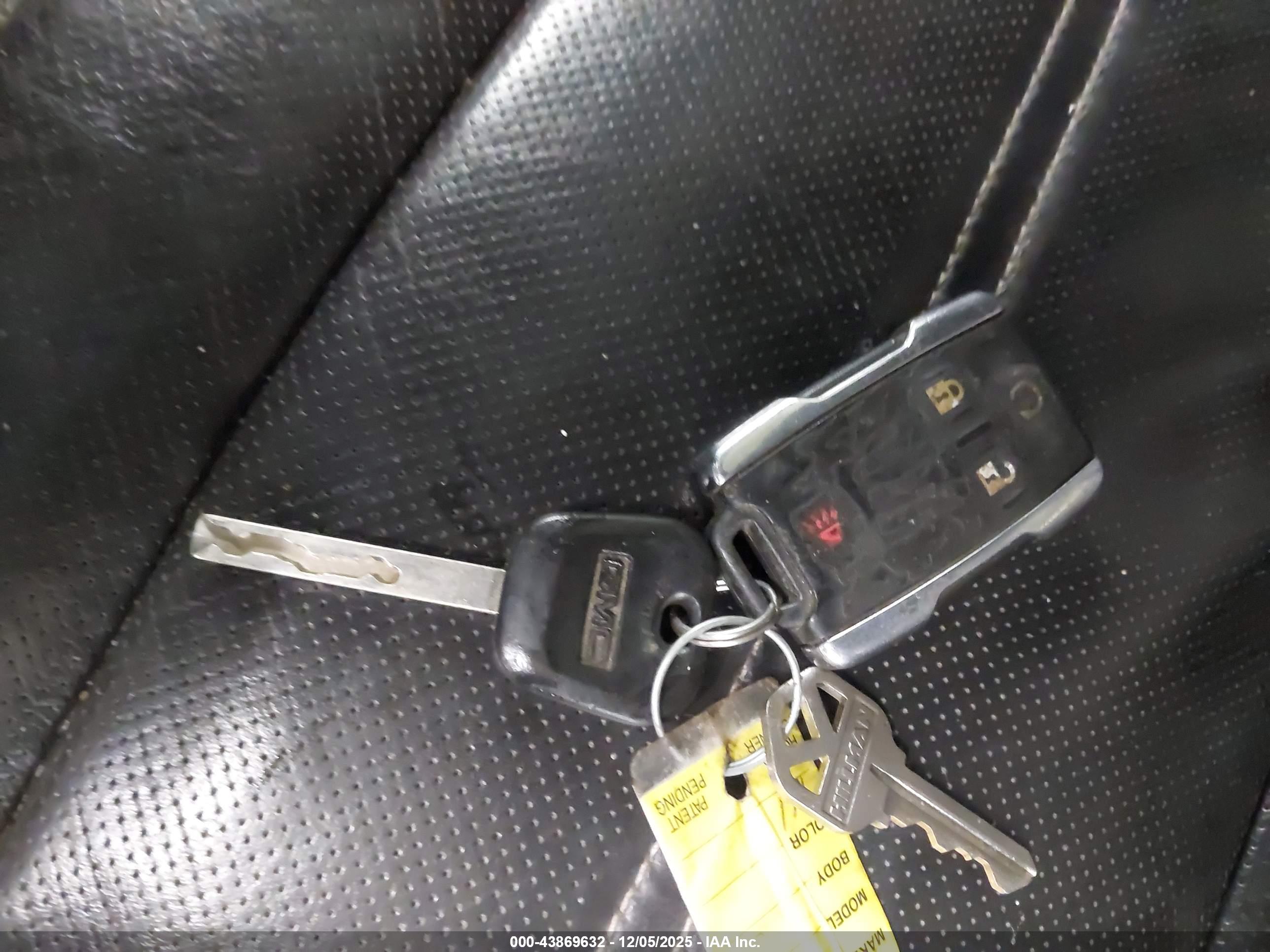 GMC SIERRA image 11