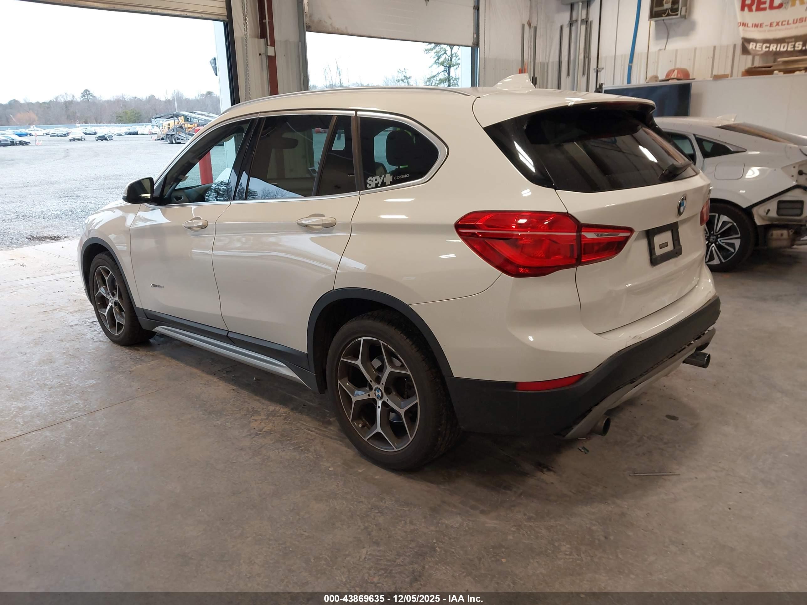 BMW X1 image 3
