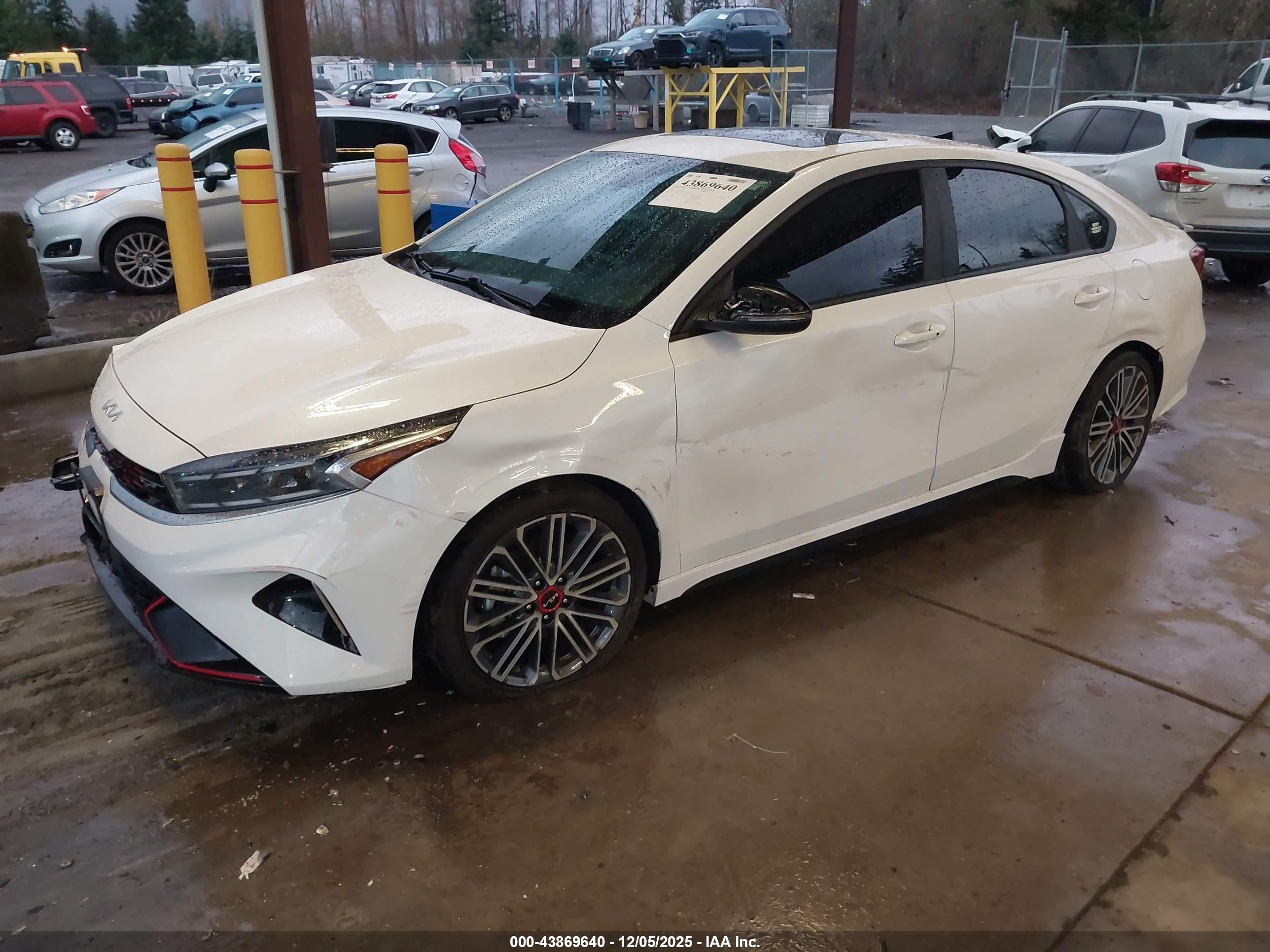 KIA FORTE image 2