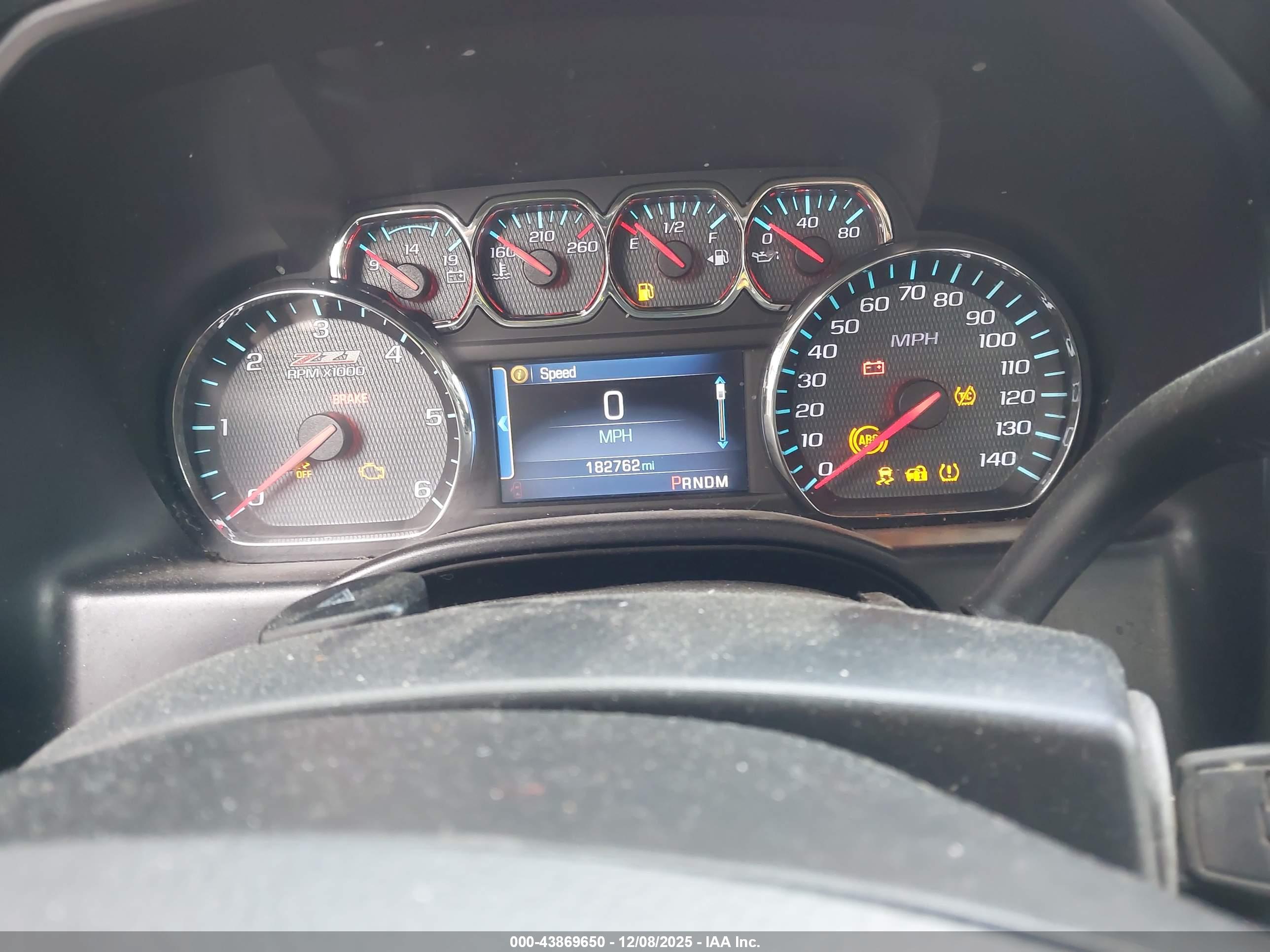 CHEVROLET SILVERADO image 7