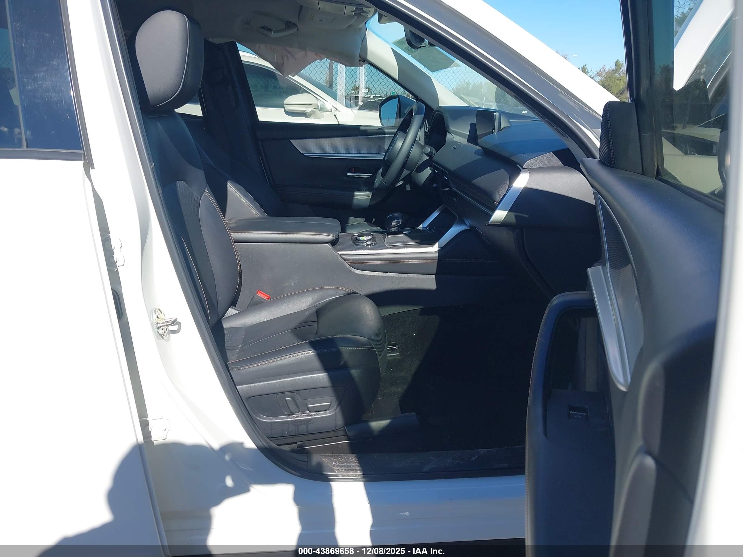MAZDA CX-90 image 5