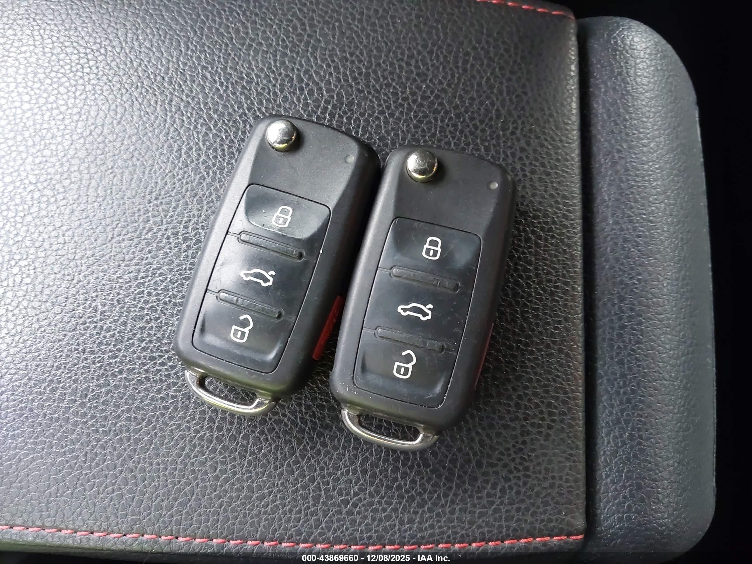 VOLKSWAGEN JETTA image 11