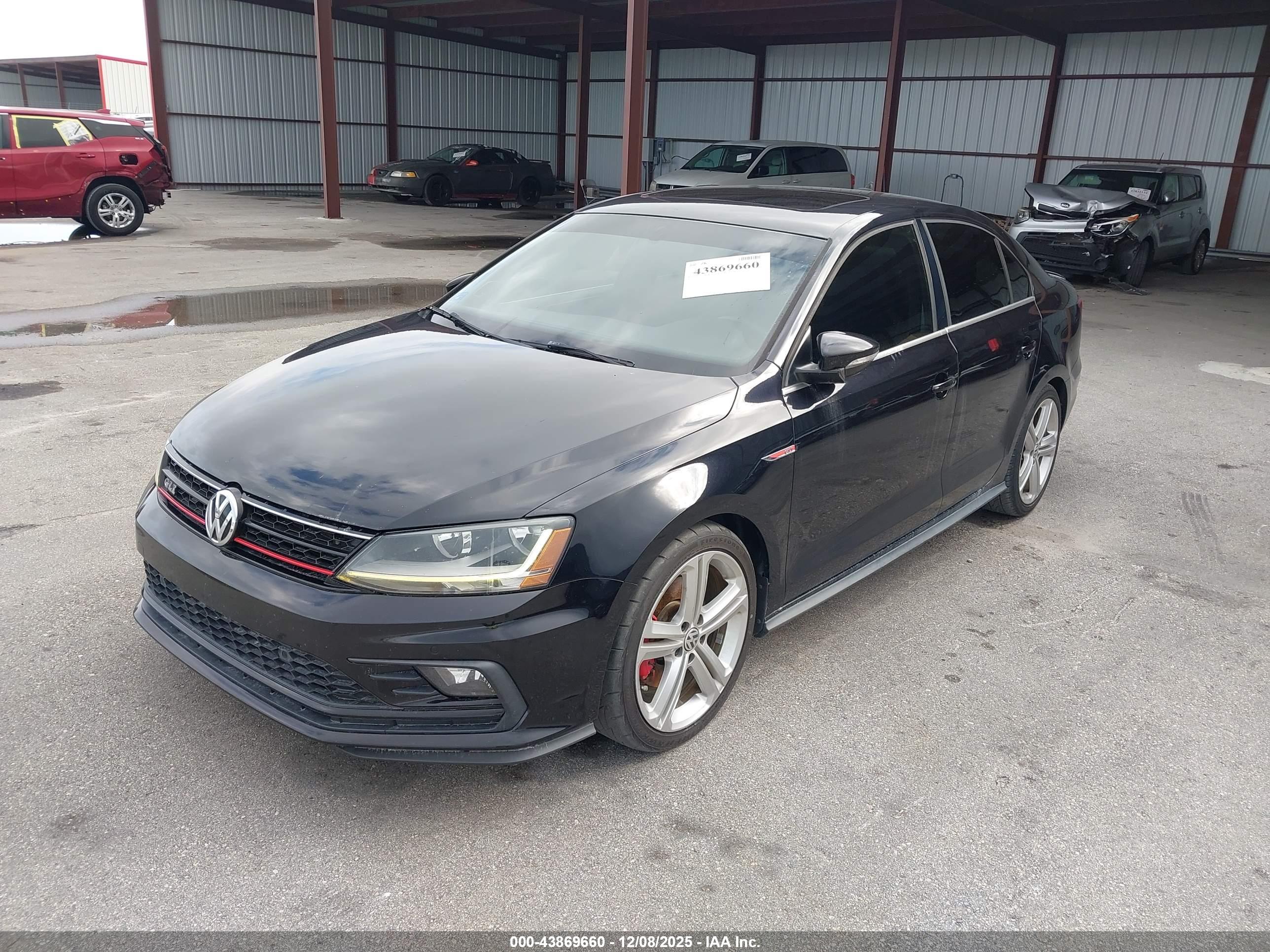 VOLKSWAGEN JETTA image 2