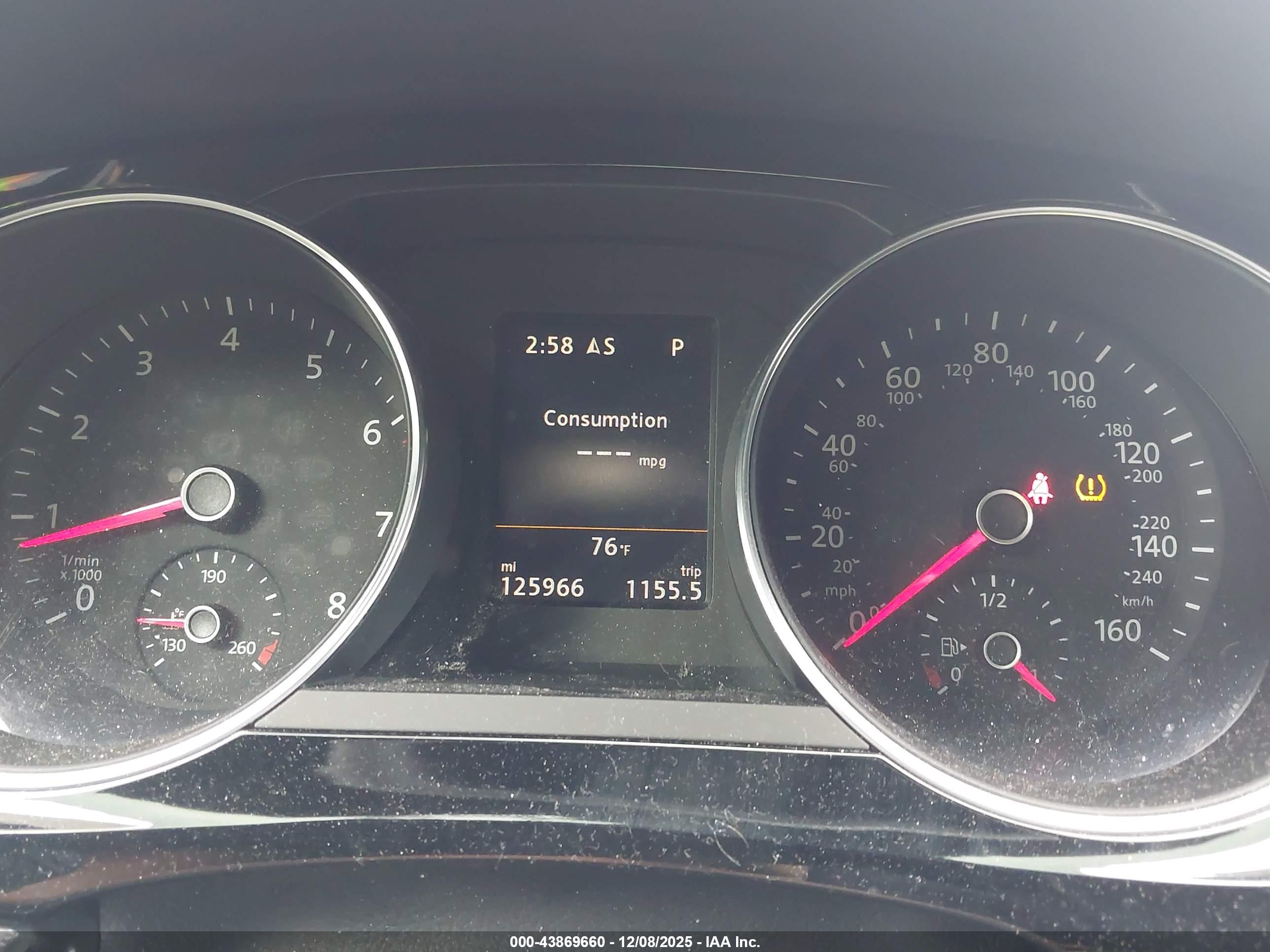 VOLKSWAGEN JETTA image 7