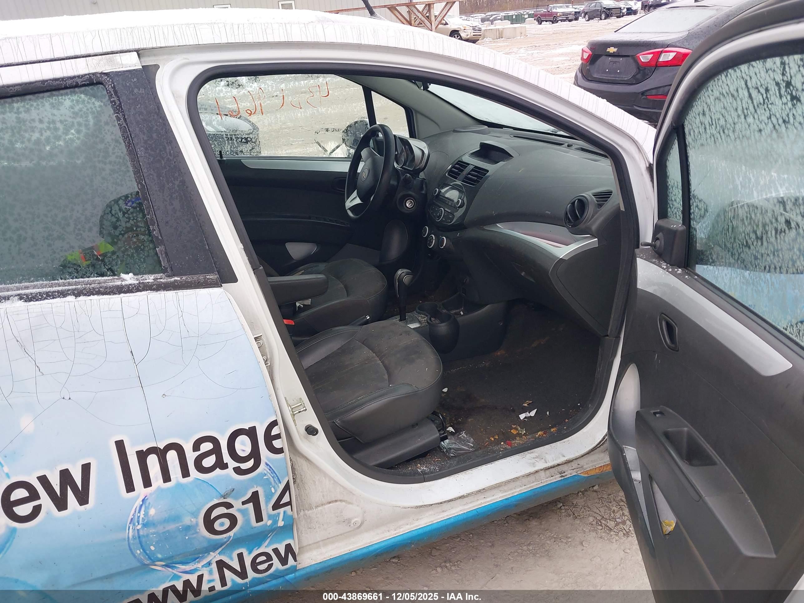 CHEVROLET SPARK image 5