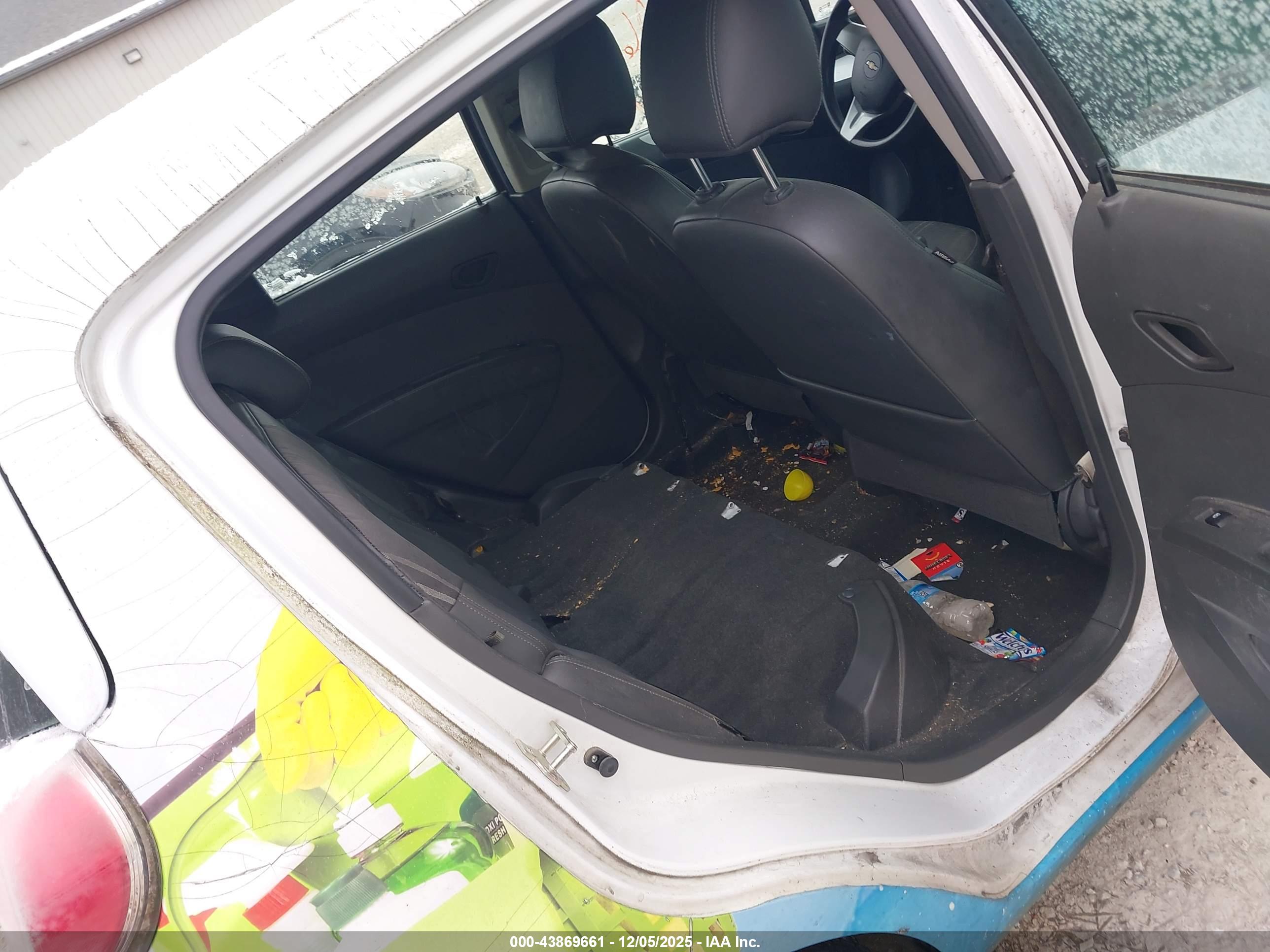 CHEVROLET SPARK image 8