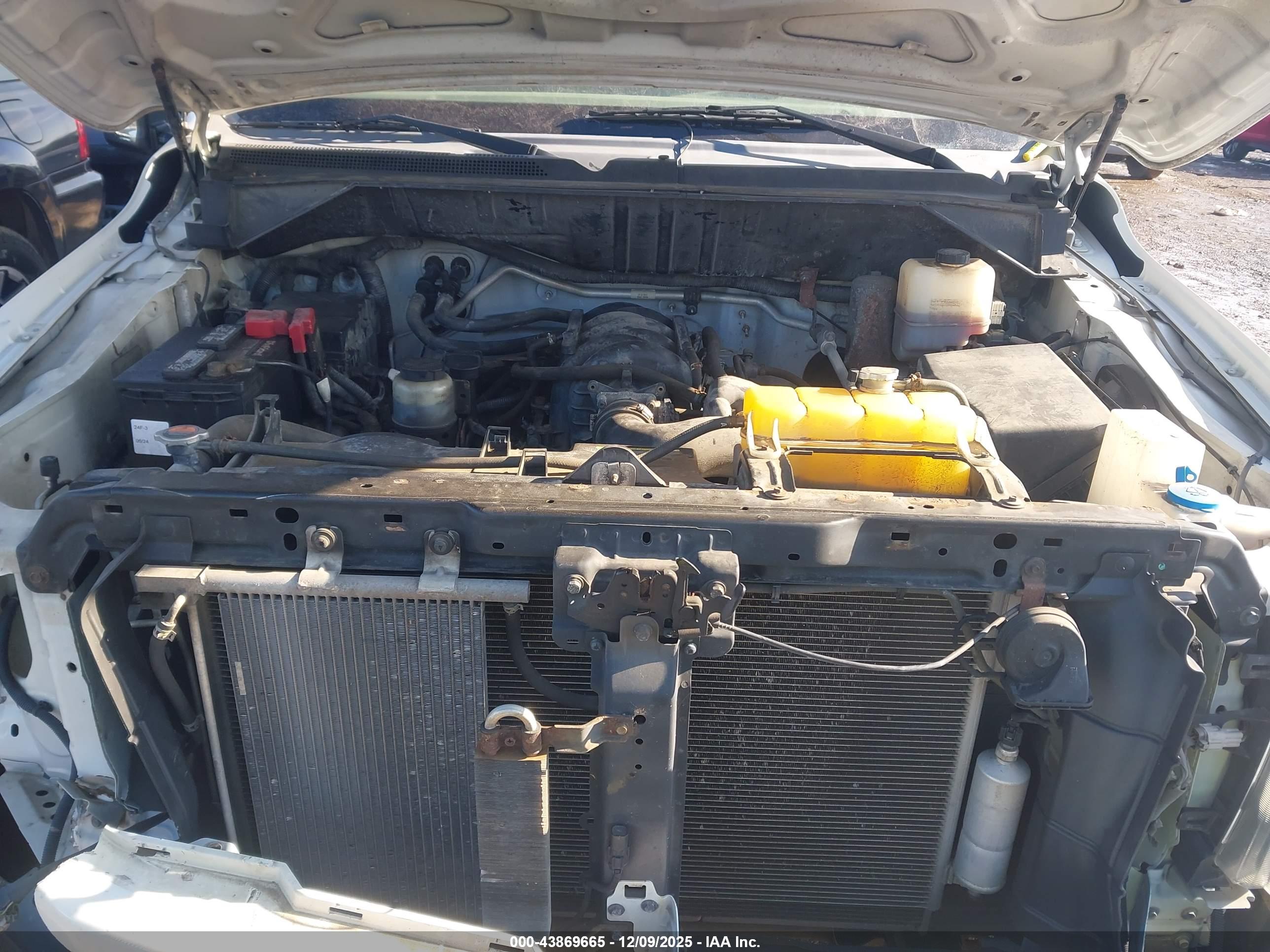 NISSAN NV image 10