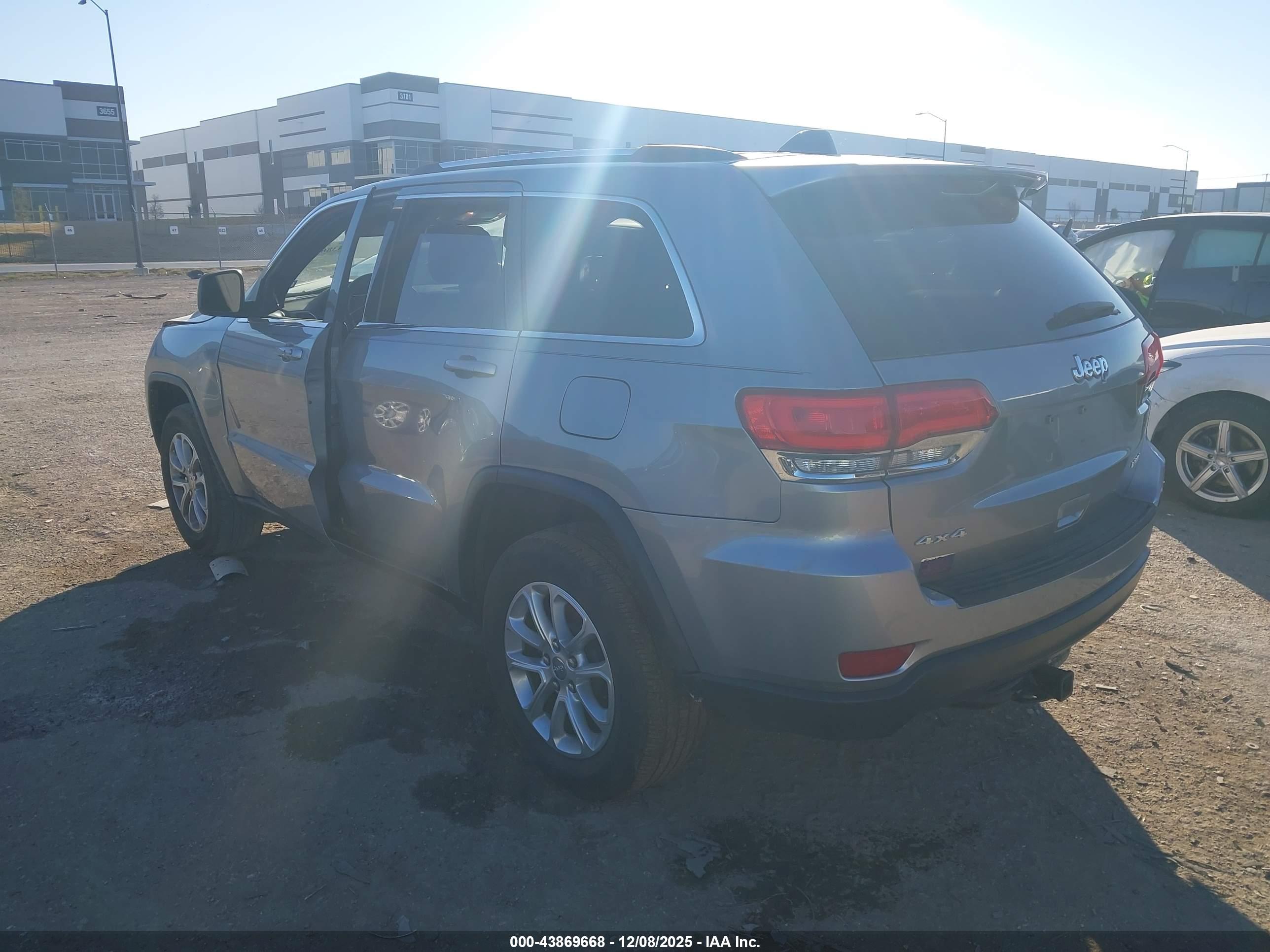JEEP GRAND image 3