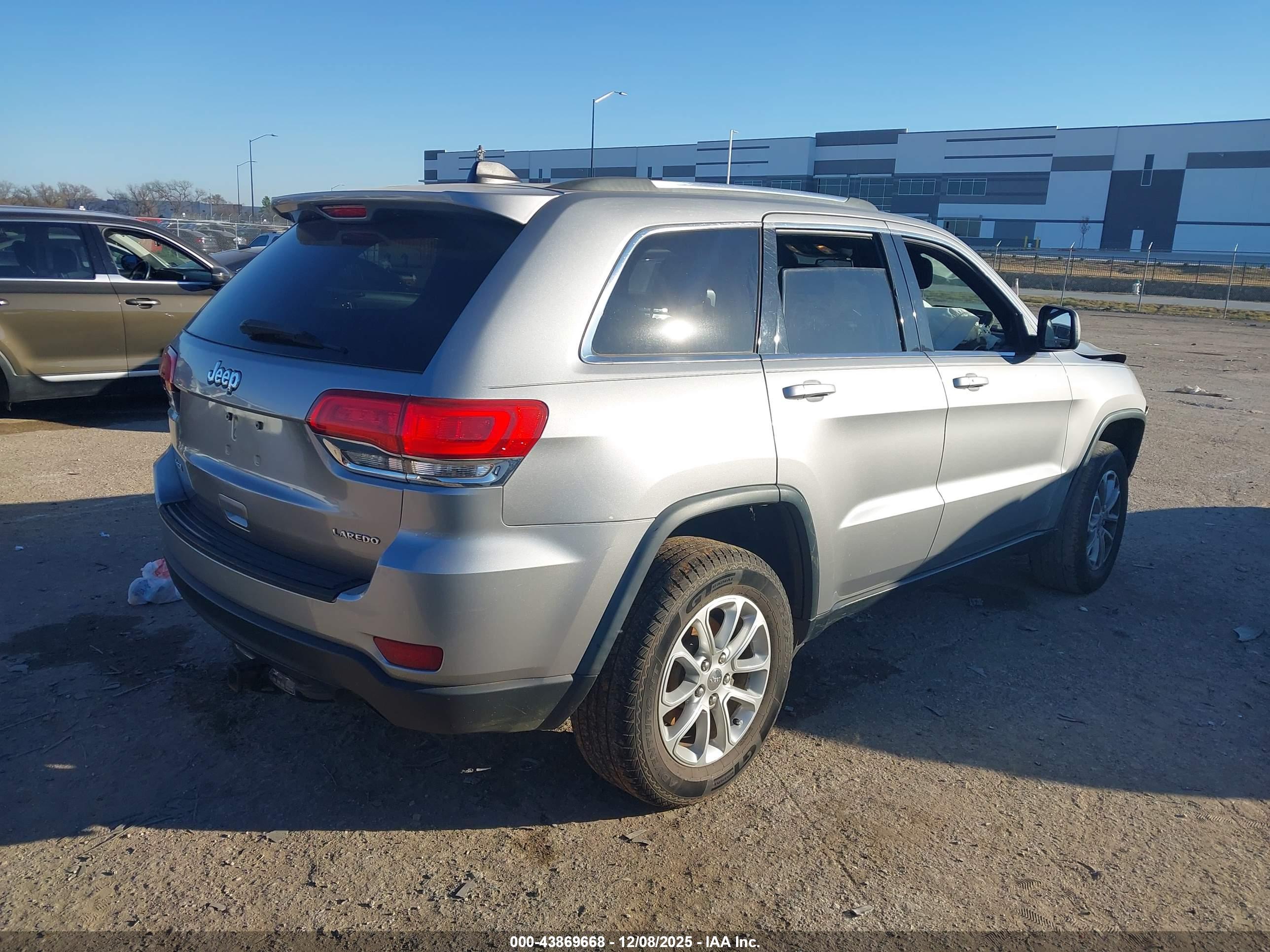 JEEP GRAND image 4