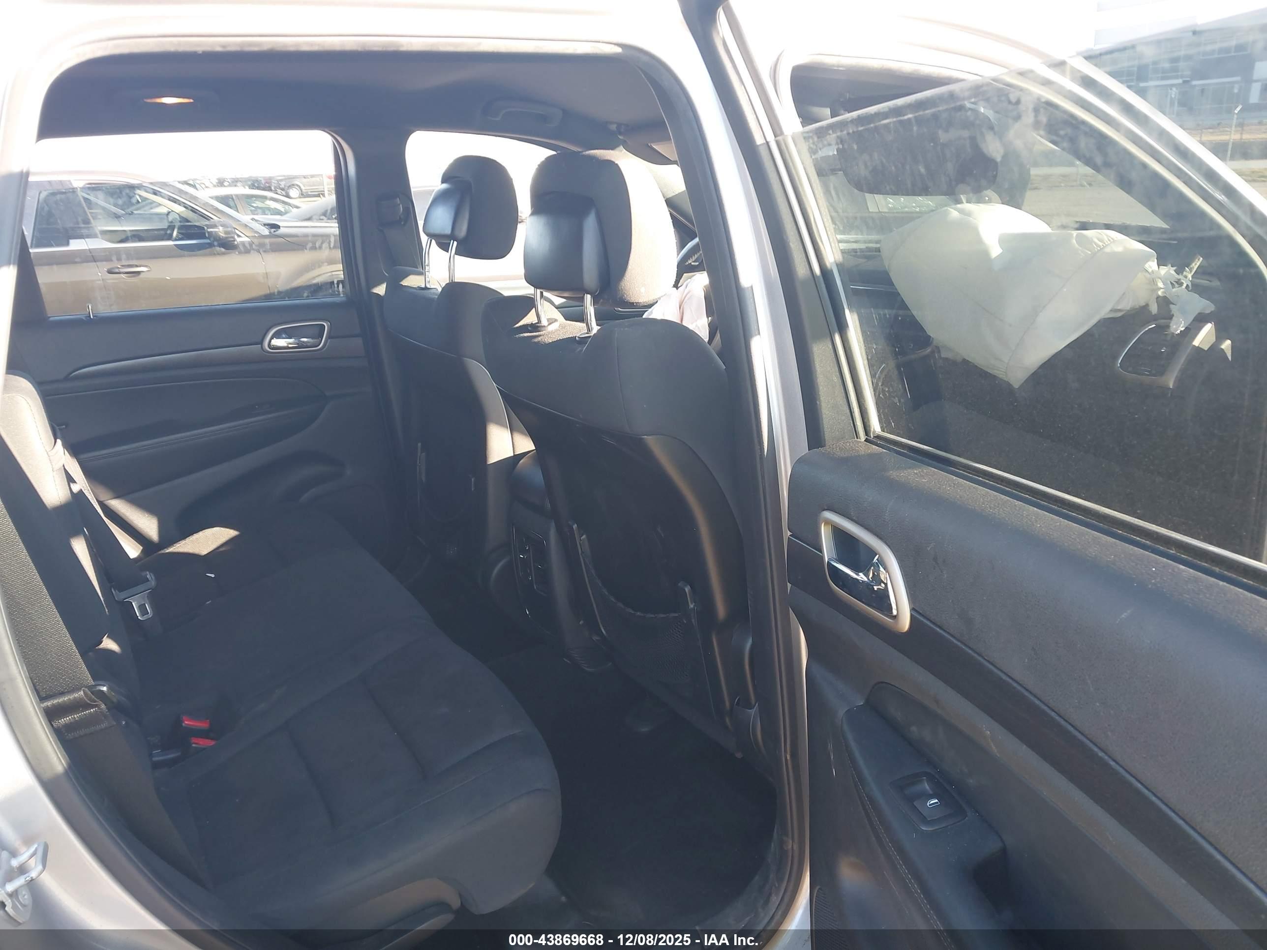 JEEP GRAND image 8