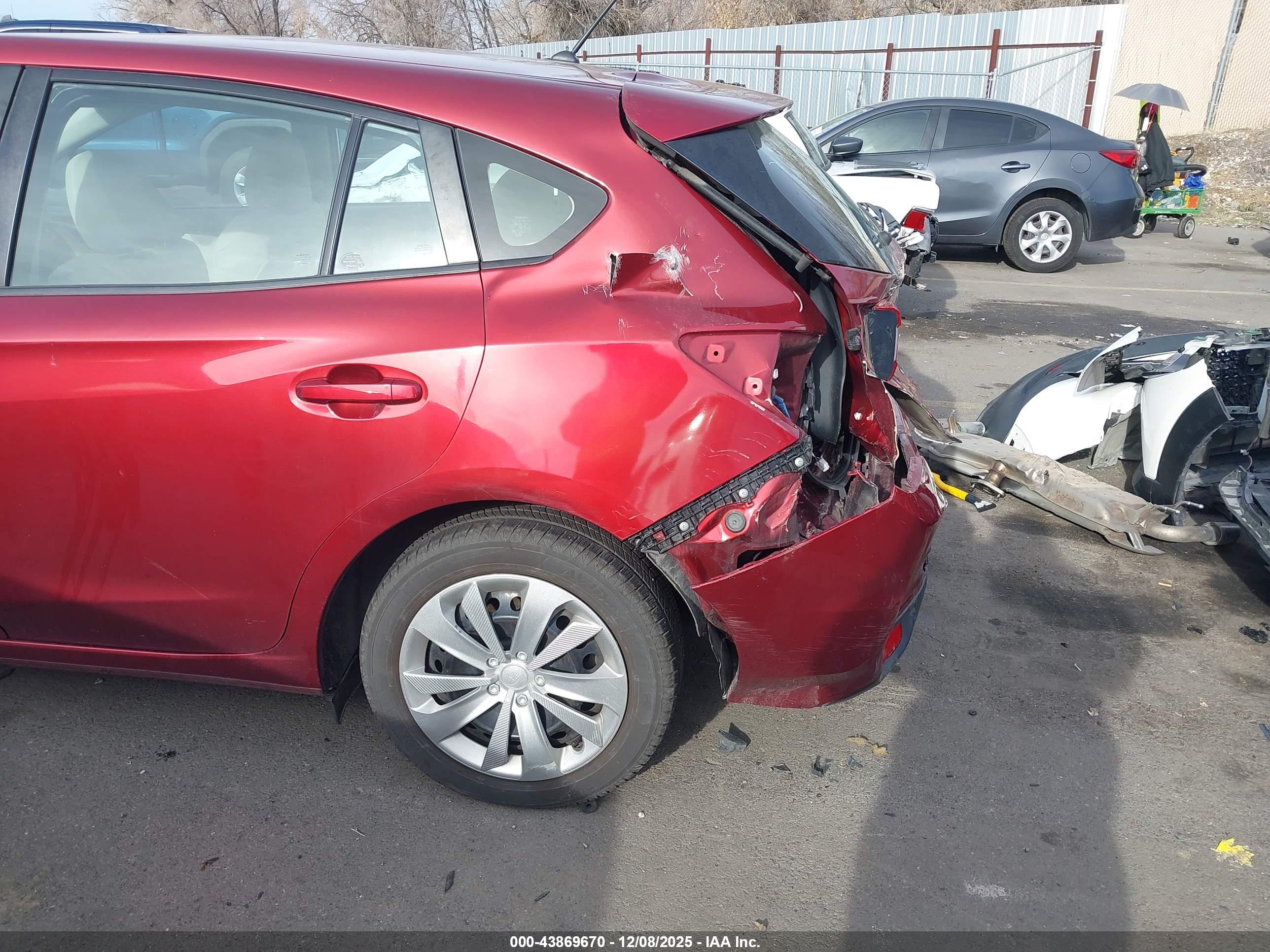 SUBARU IMPREZA image 6