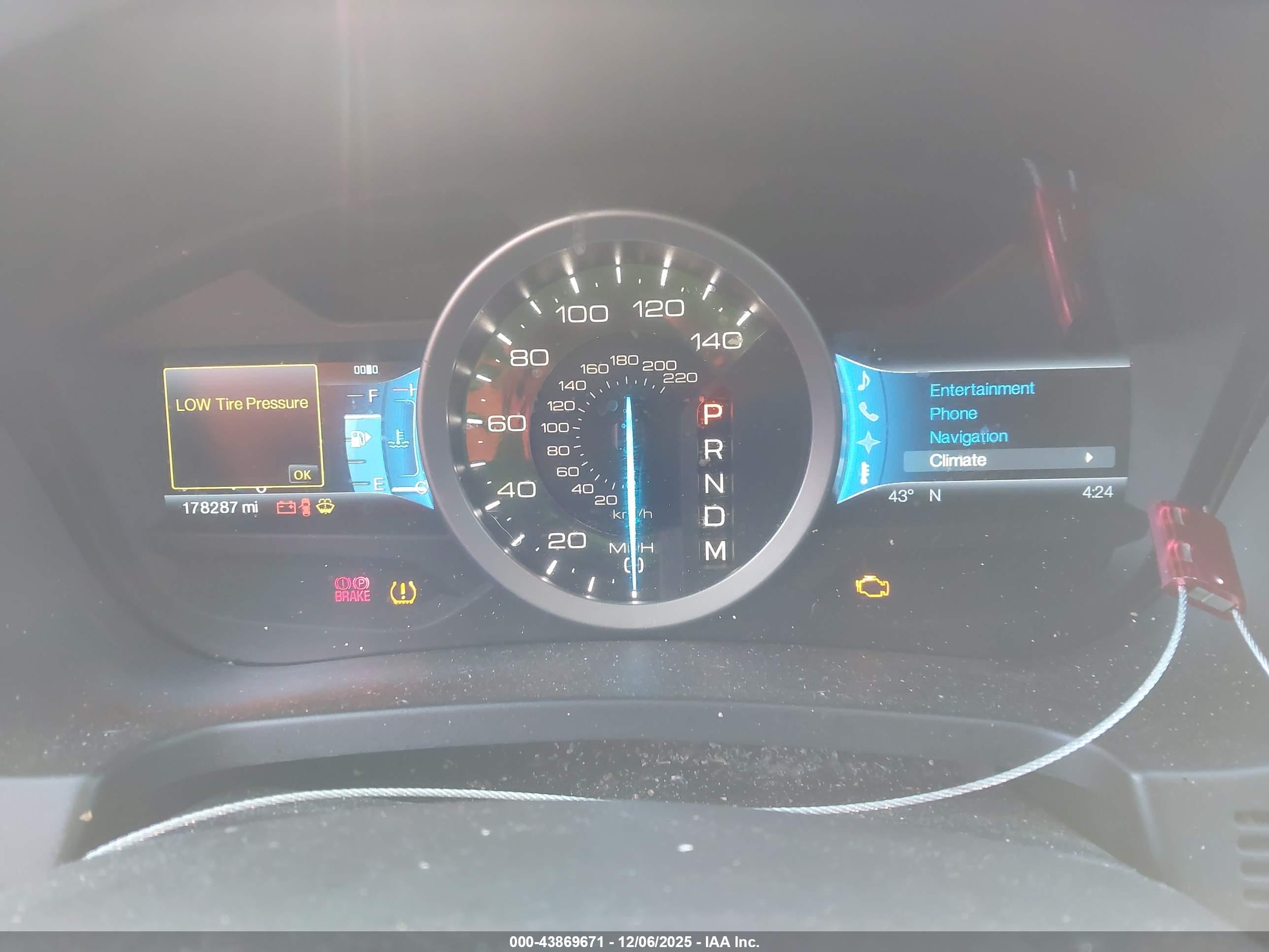 FORD EXPLORER image 7
