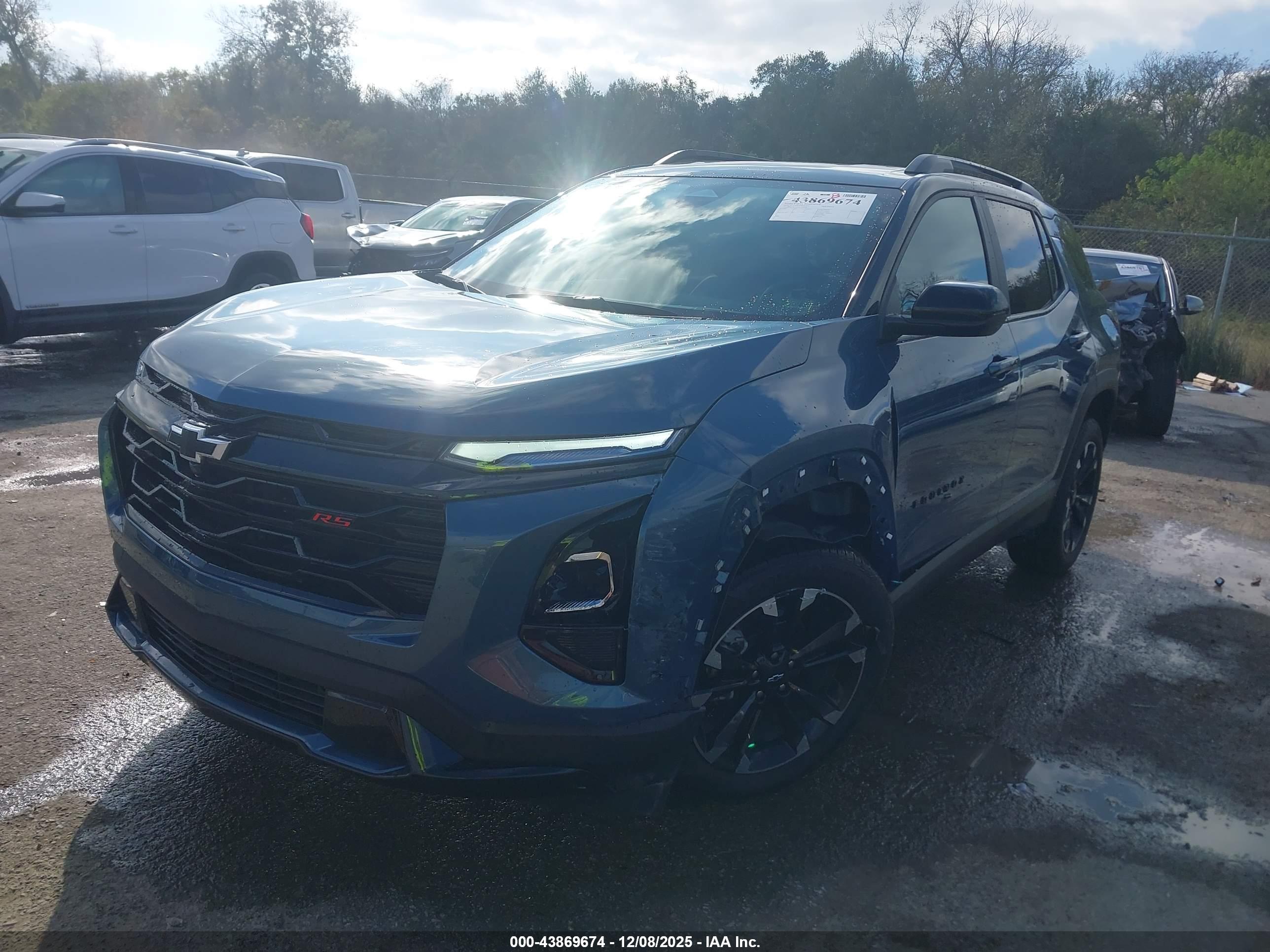 CHEVROLET EQUINOX image 2