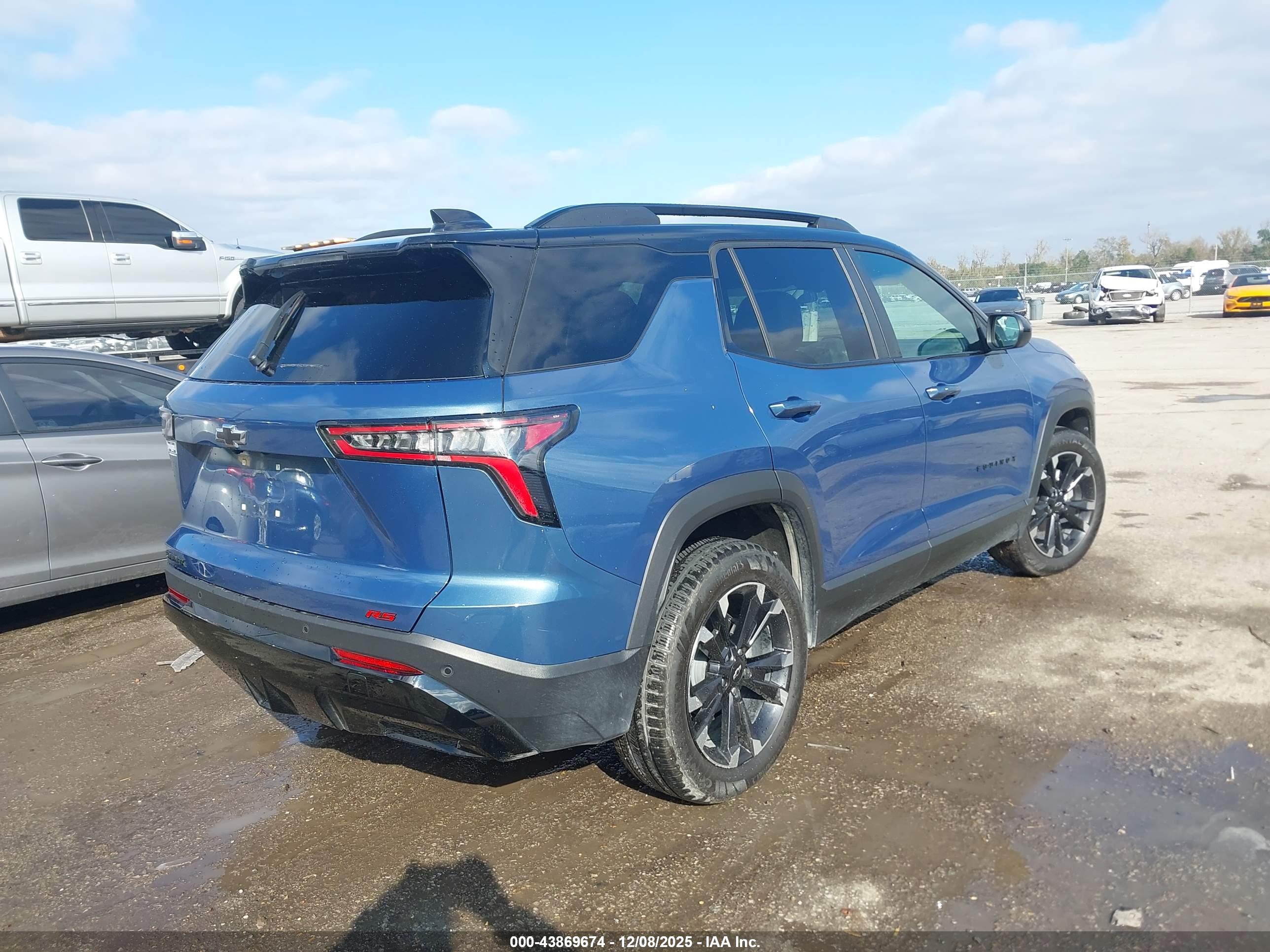 CHEVROLET EQUINOX image 4