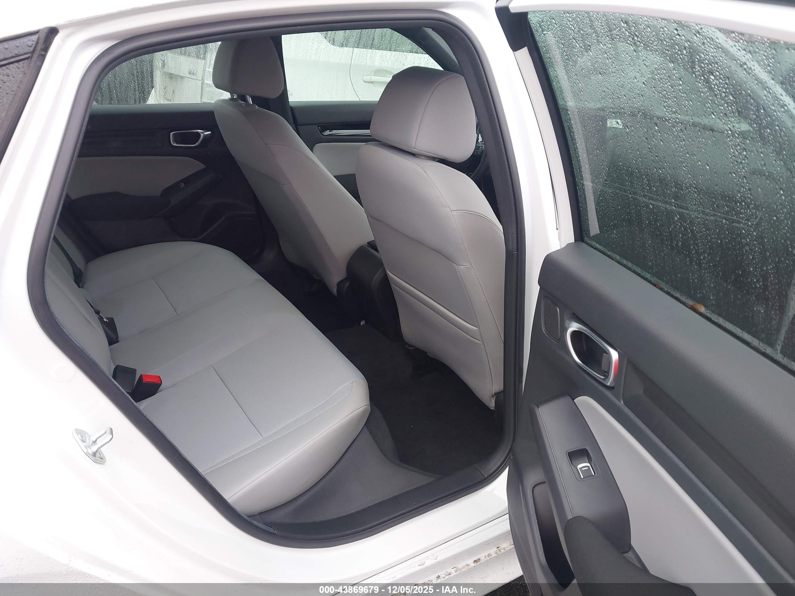 HONDA CIVIC image 8