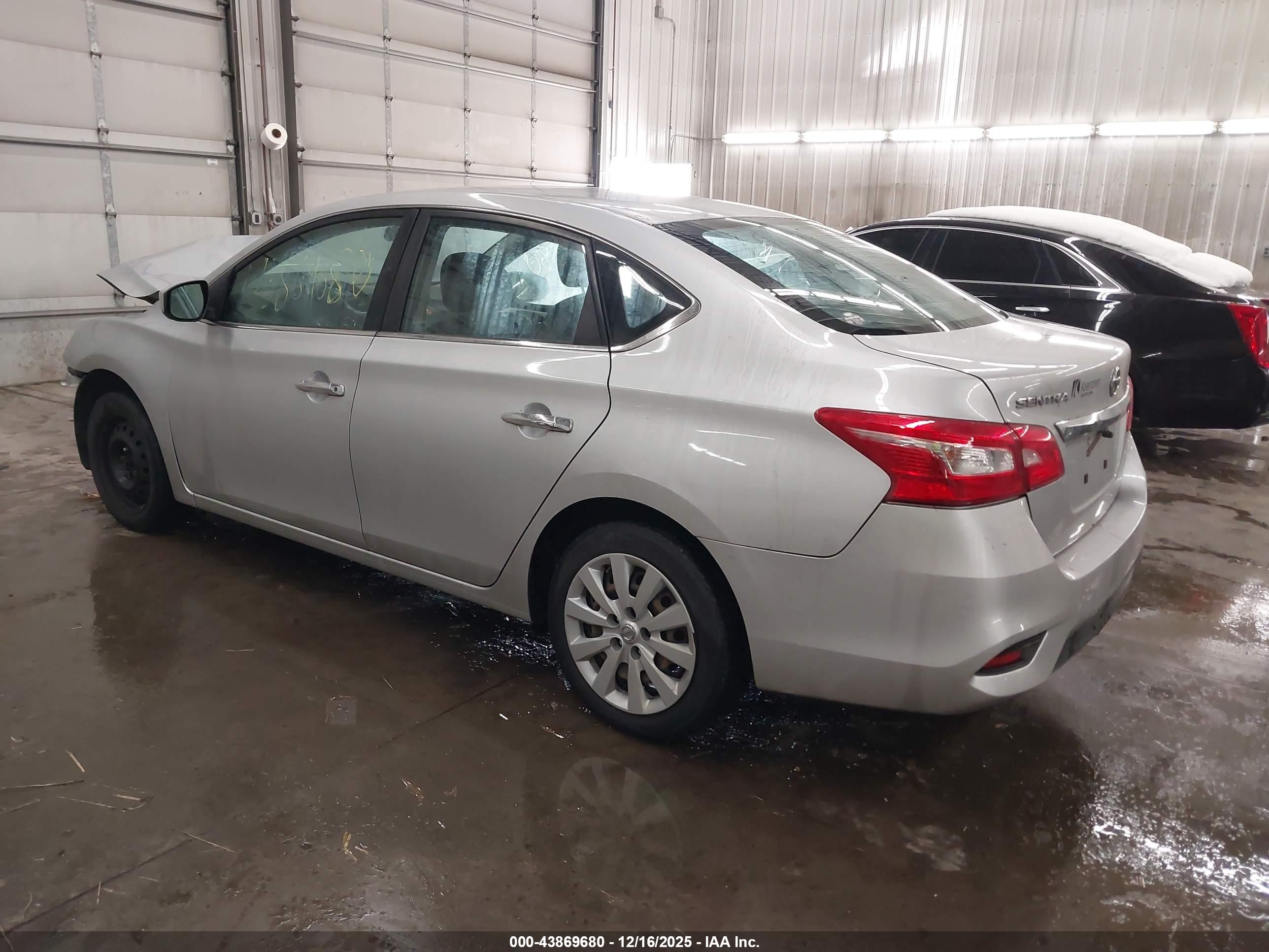 NISSAN SENTRA image 3