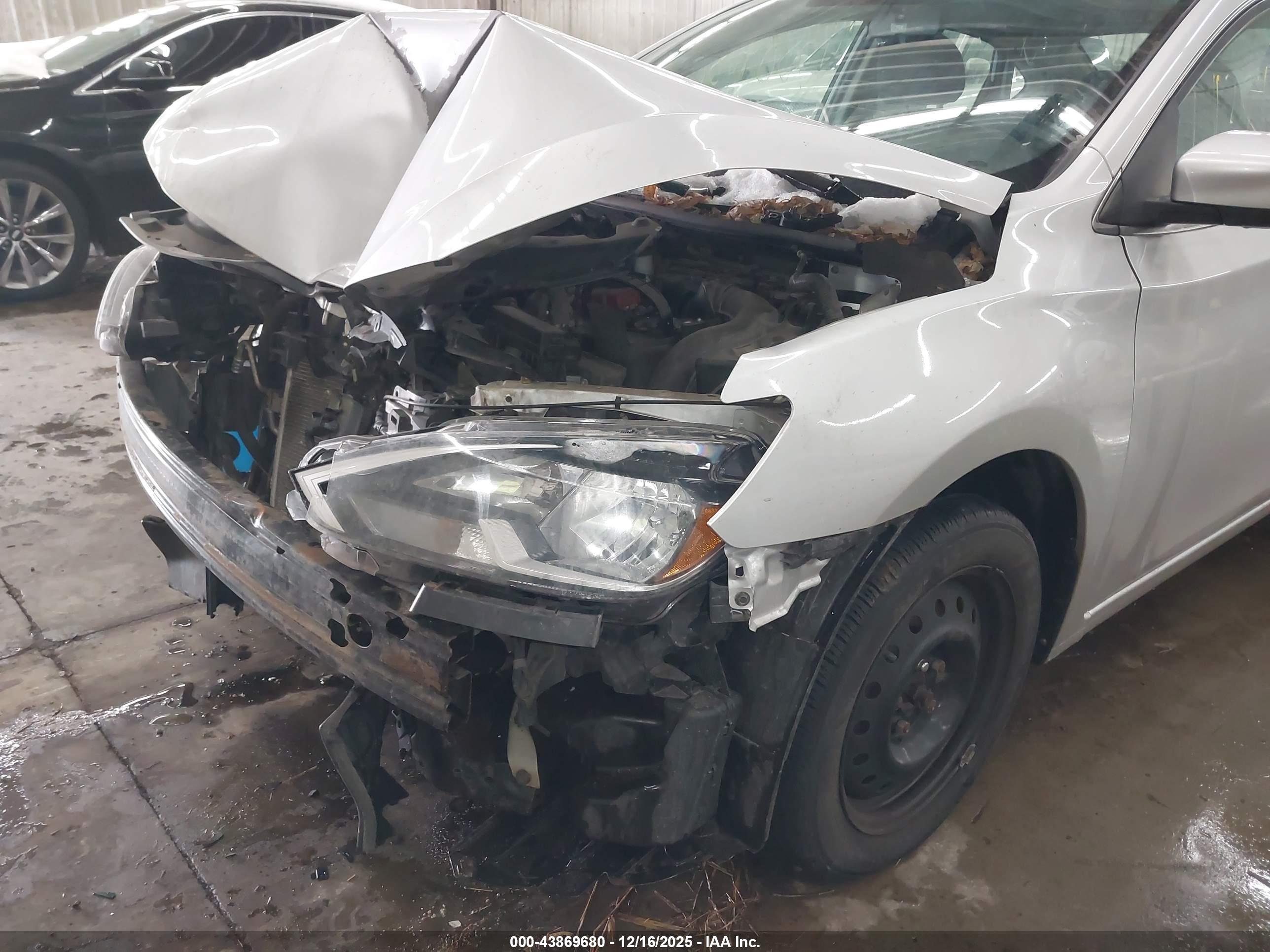 NISSAN SENTRA image 6