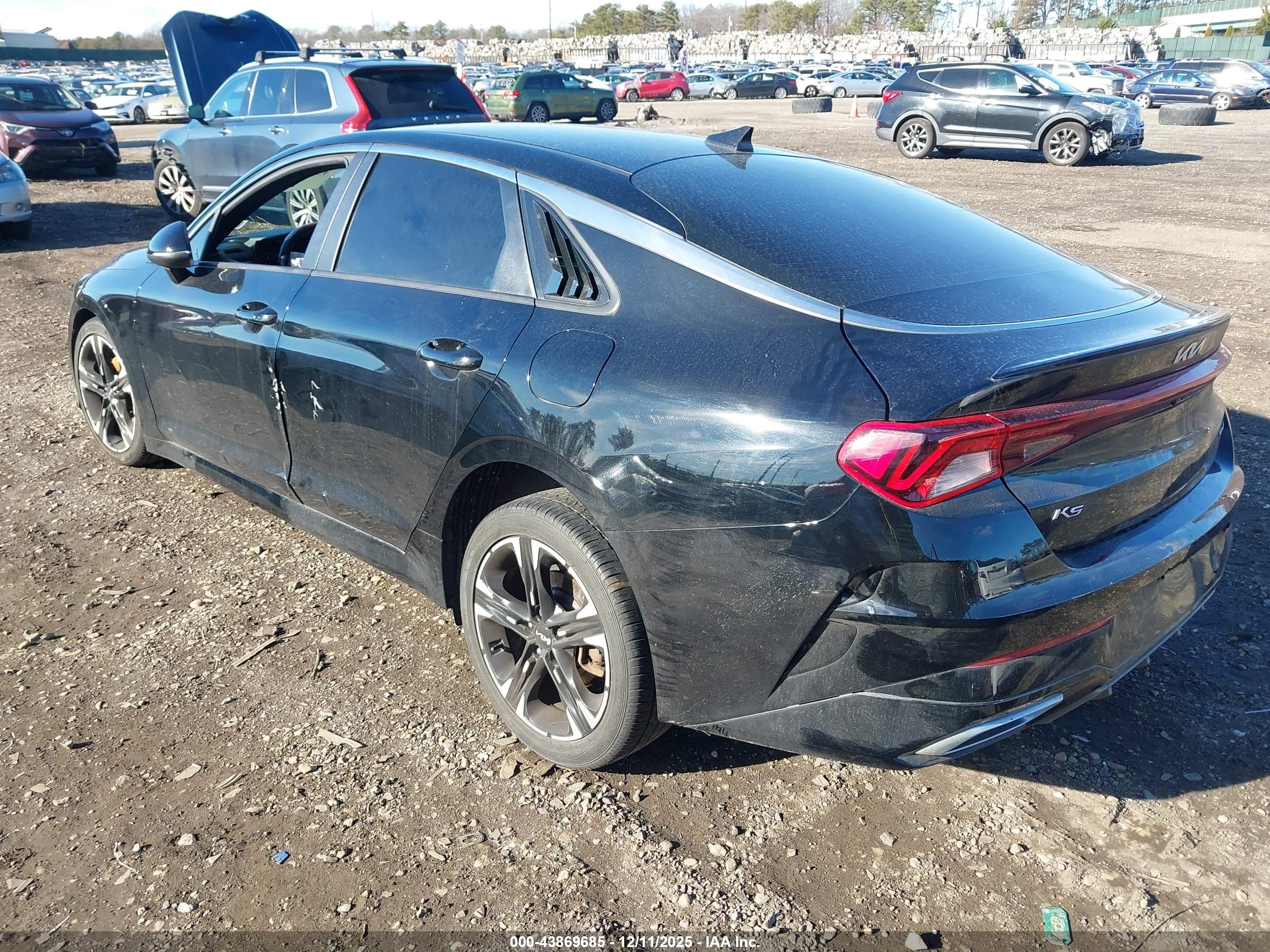 KIA K5 image 3