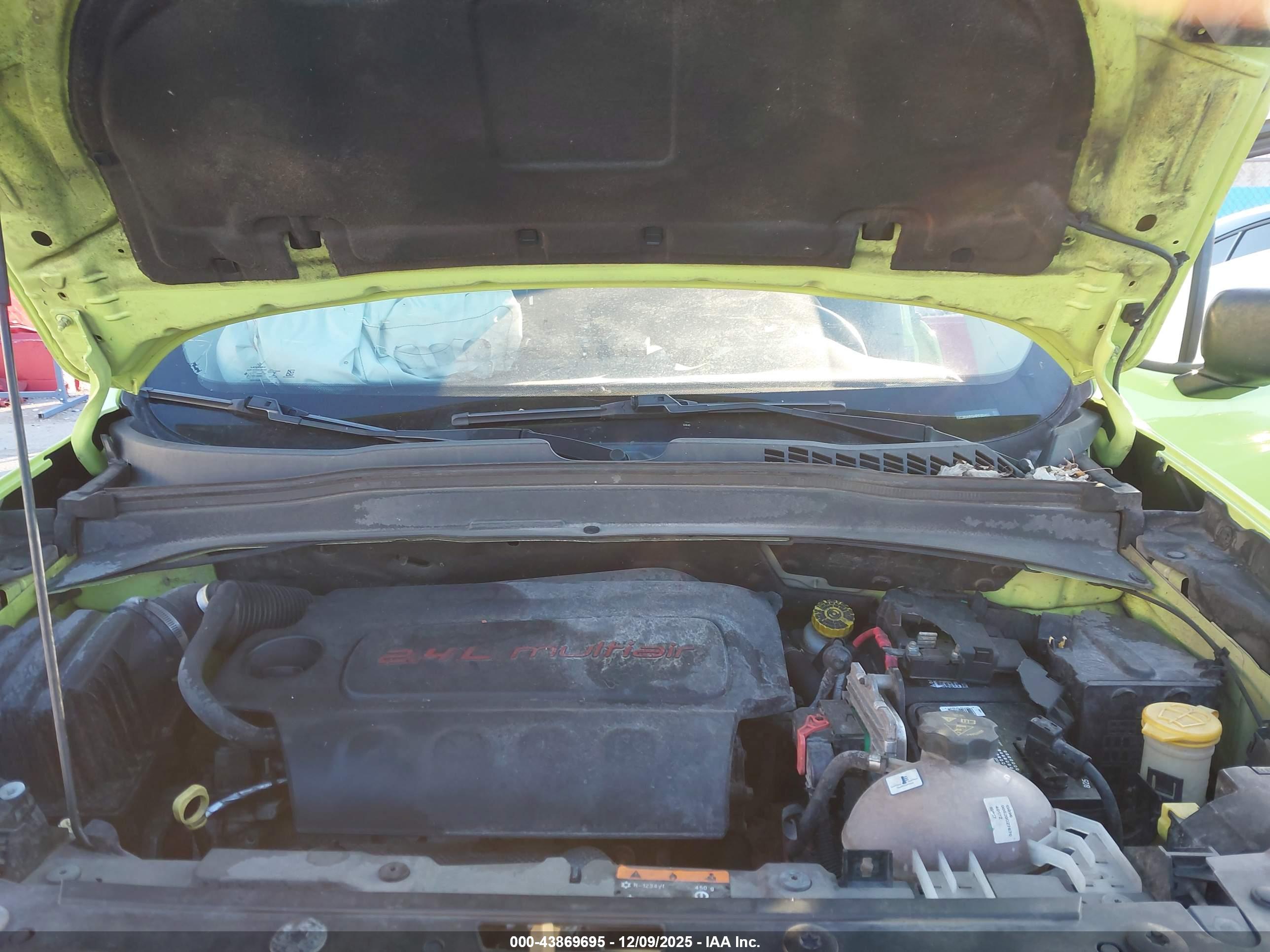 JEEP RENEGADE image 10
