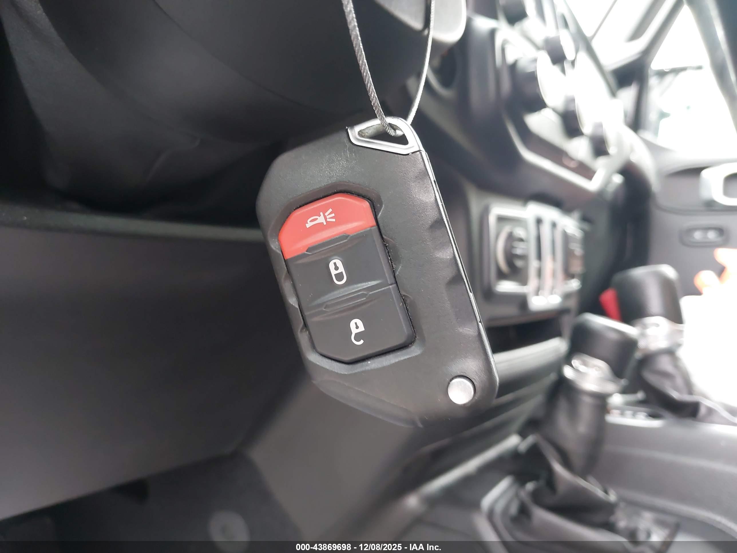 JEEP WRANGLER image 11