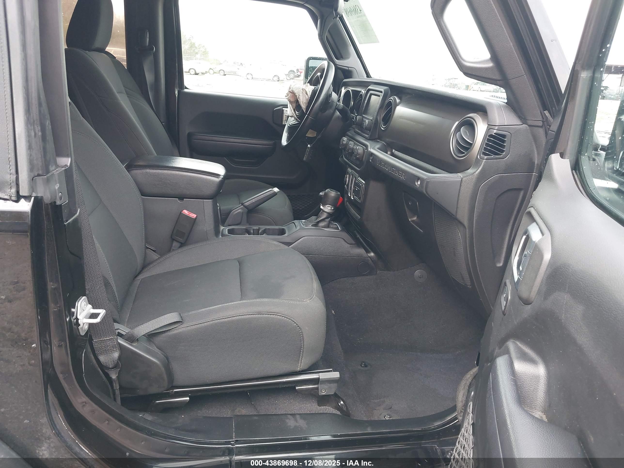 JEEP WRANGLER image 5