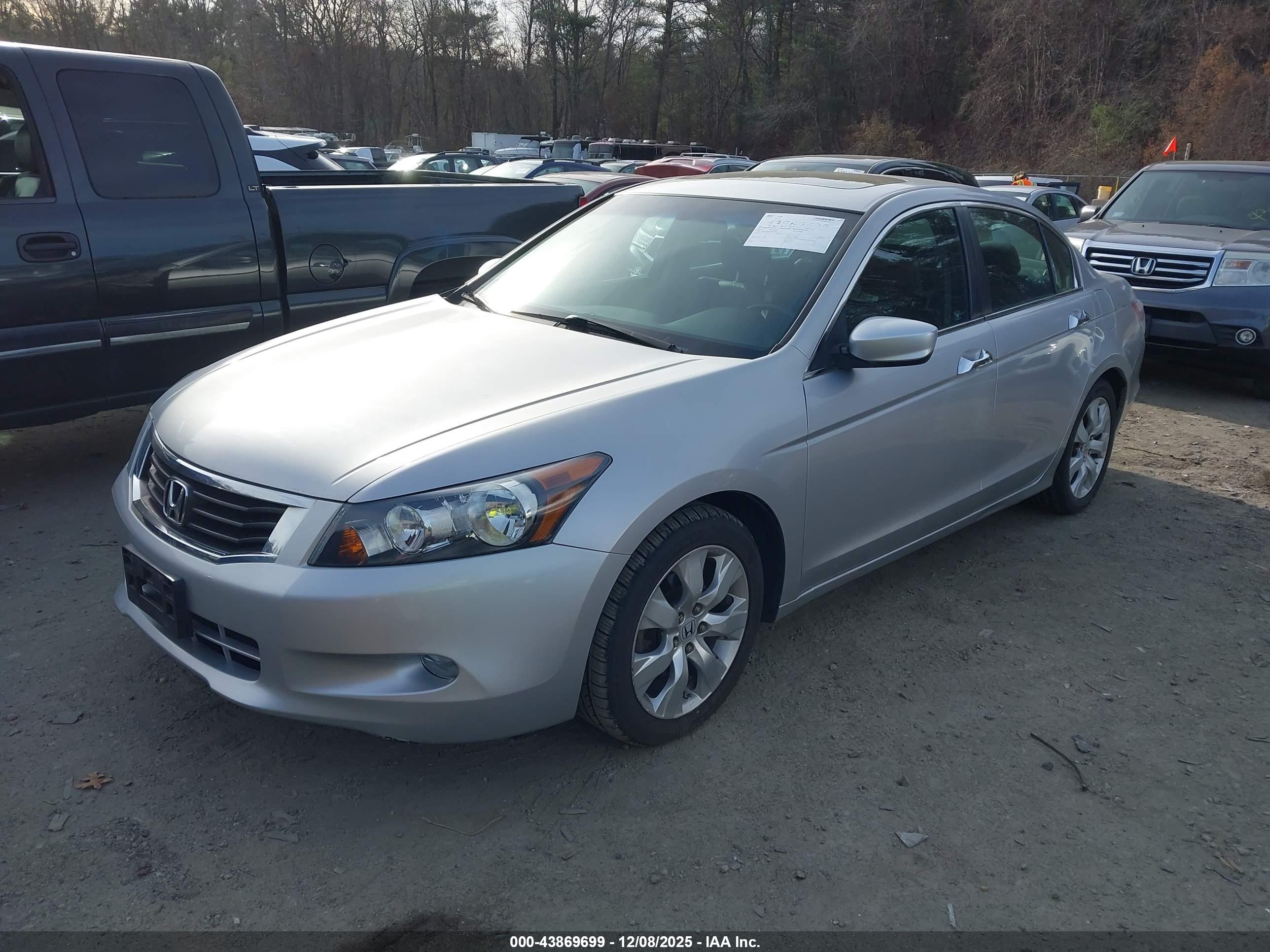 HONDA ACCORD image 2