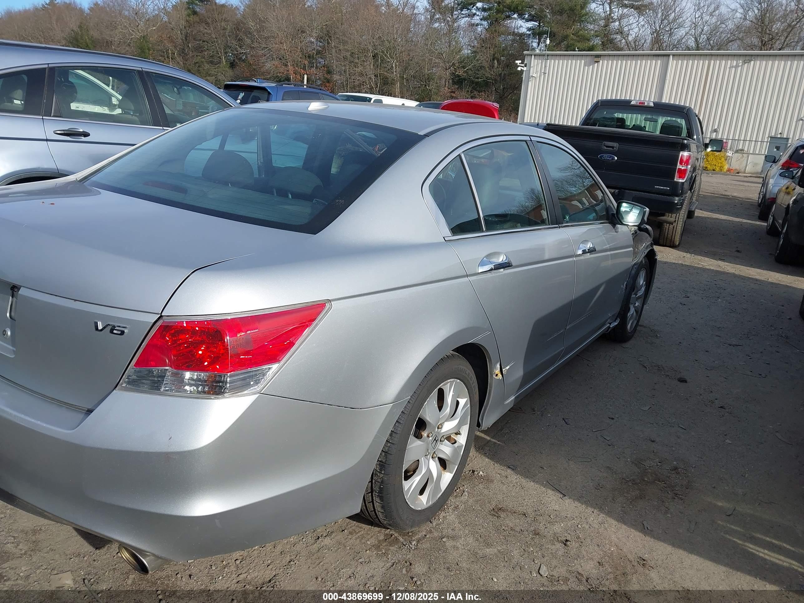 HONDA ACCORD image 4