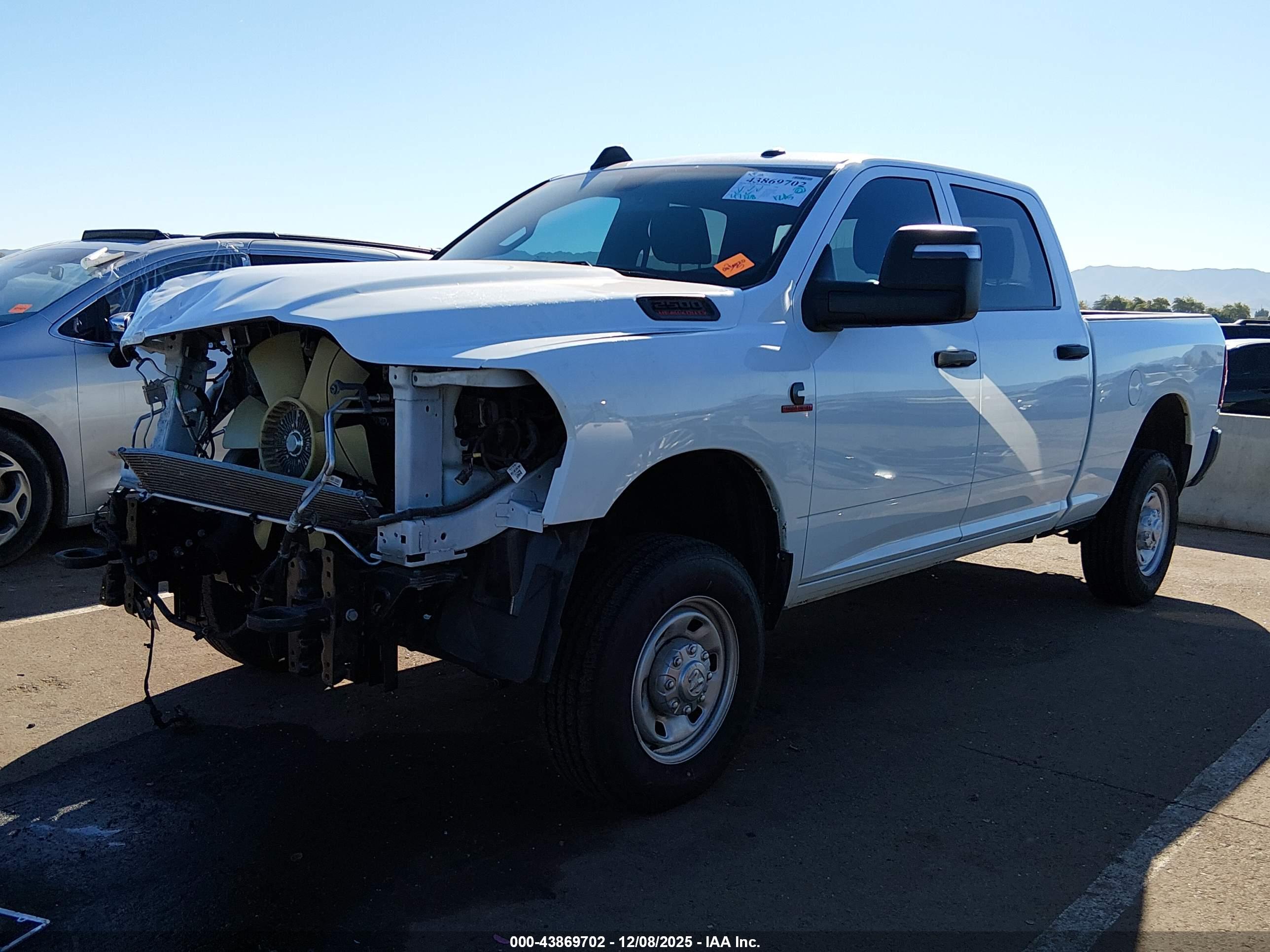 RAM 2500 image 2