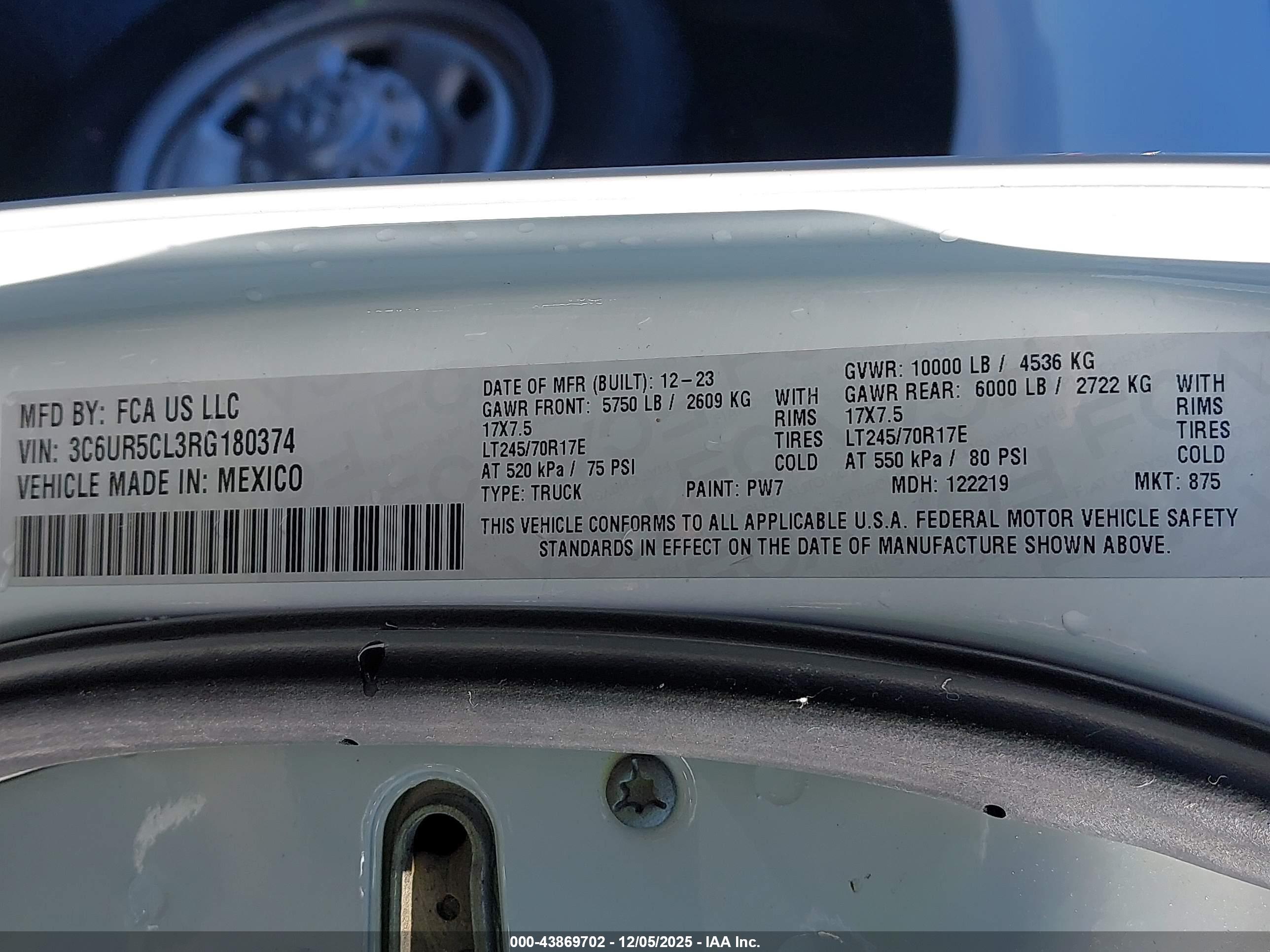 RAM 2500 image 9