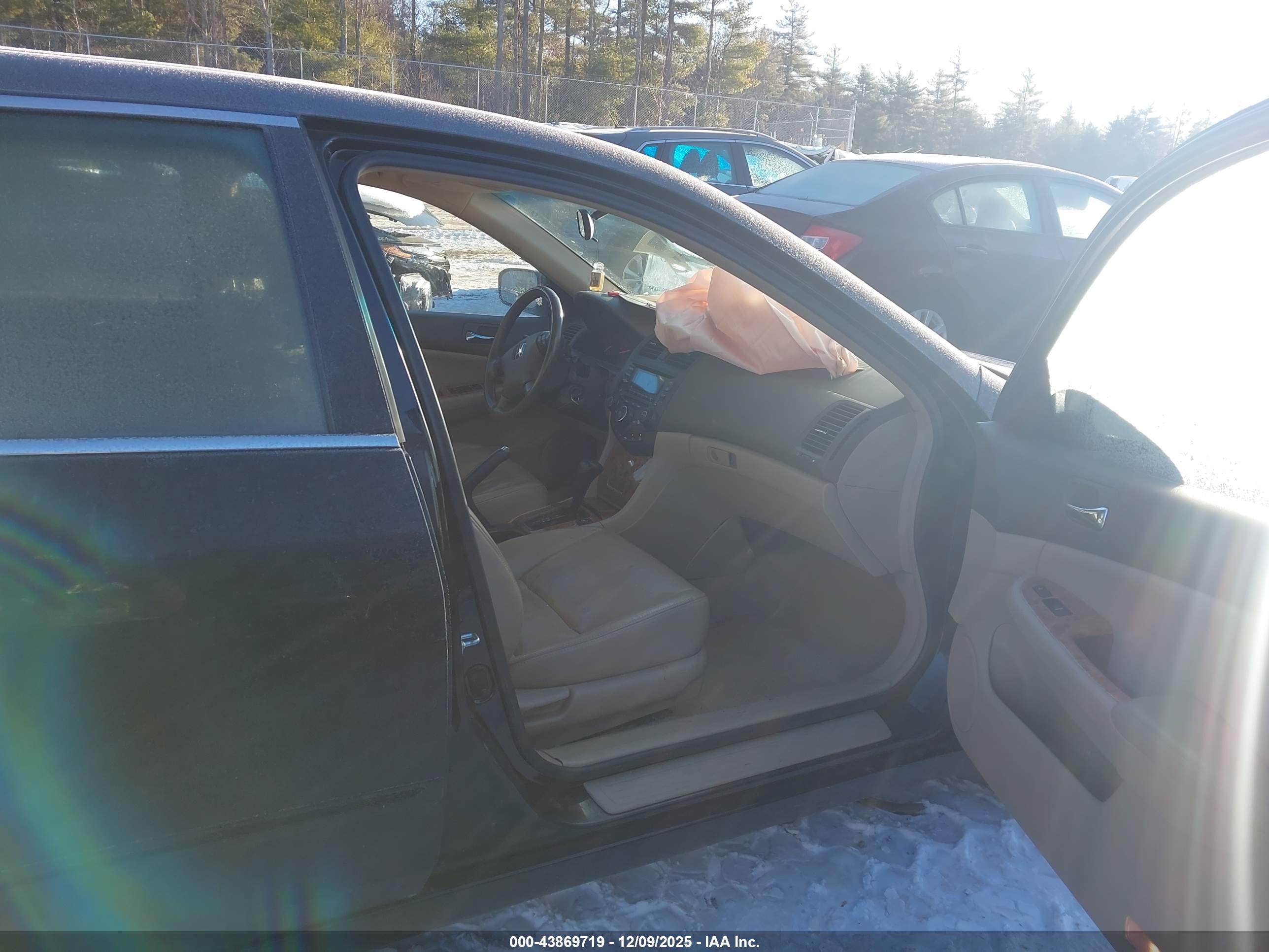HONDA ACCORD image 5