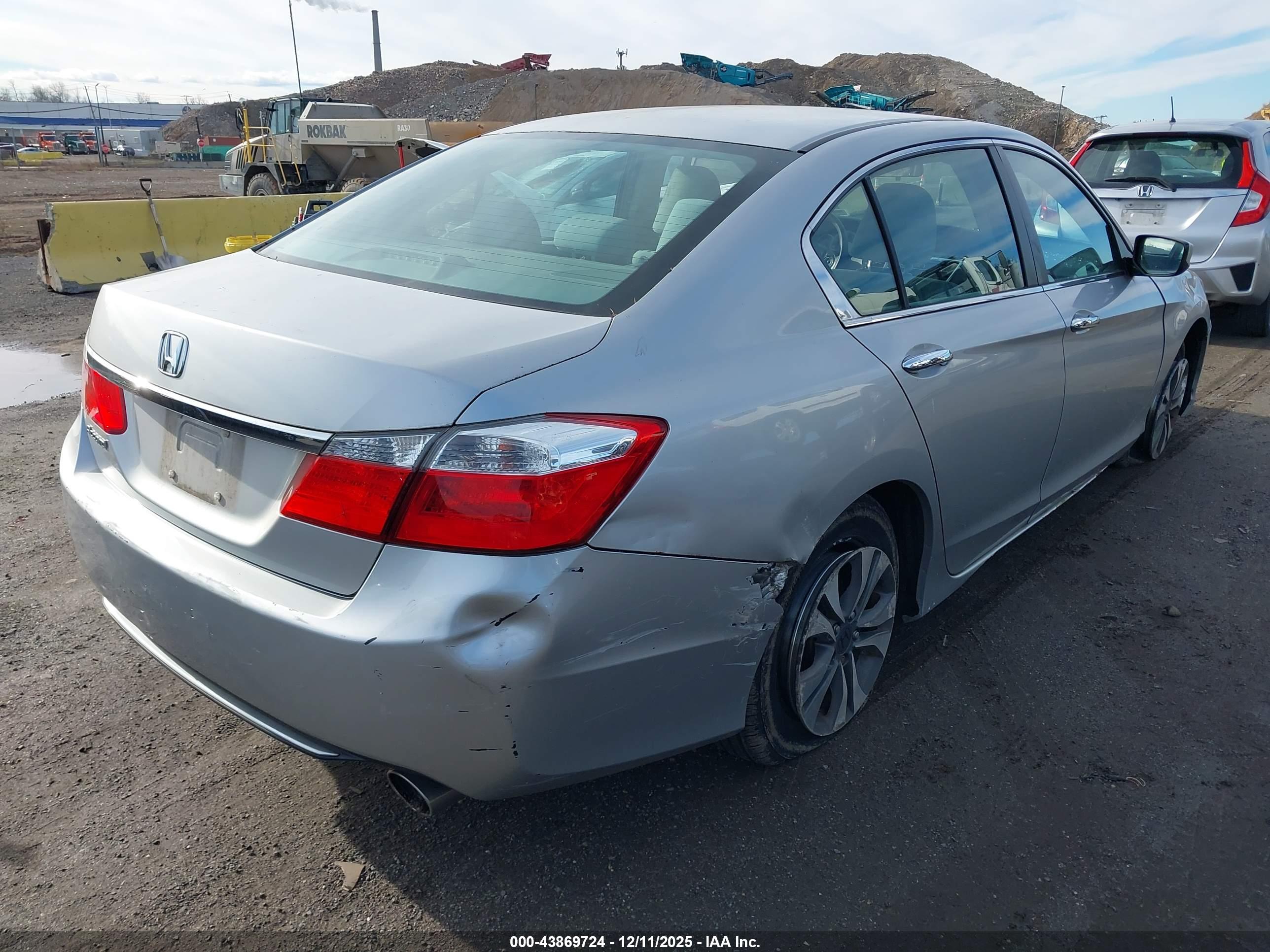 HONDA ACCORD image 4
