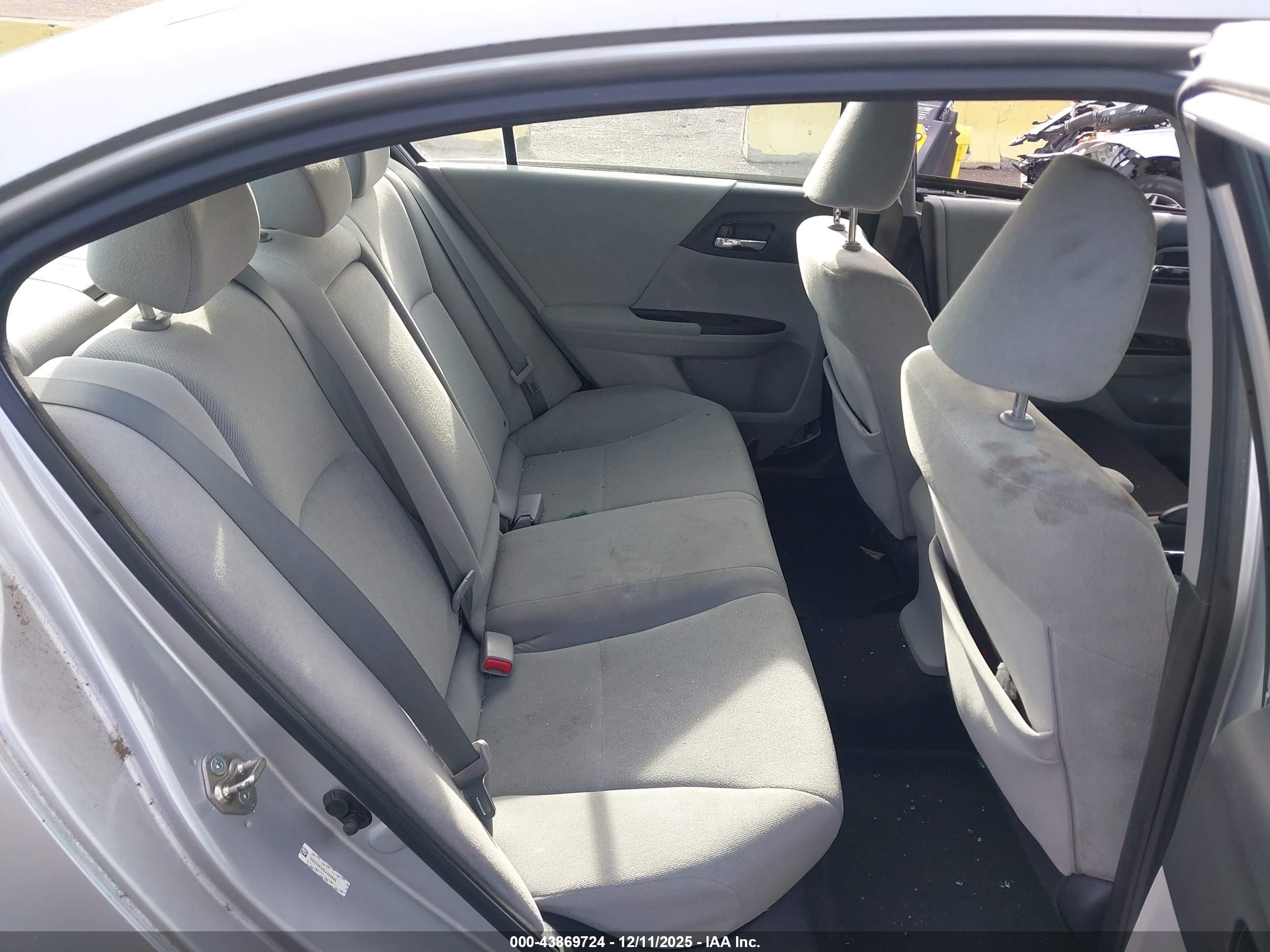 HONDA ACCORD image 8