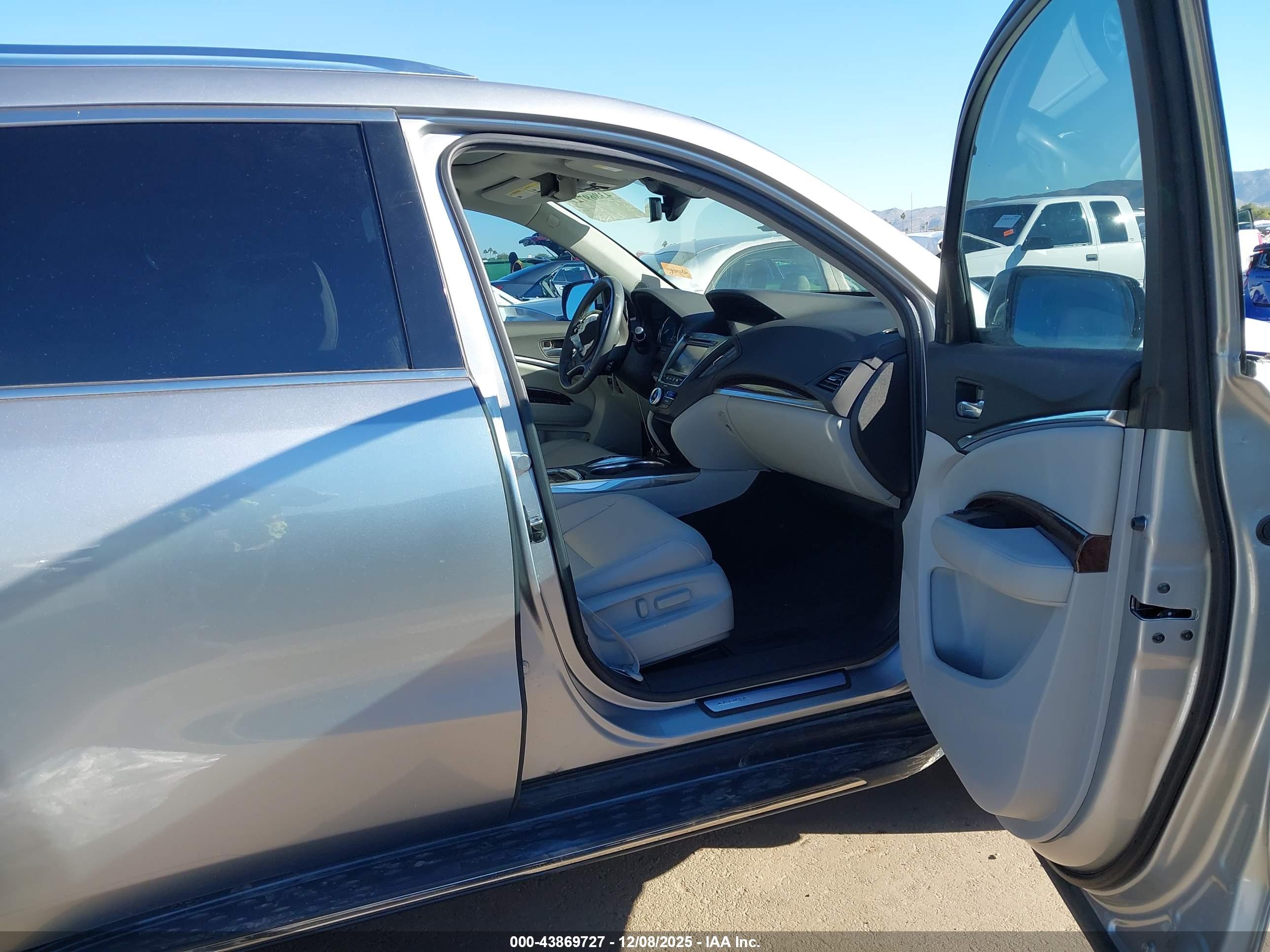 ACURA MDX image 5