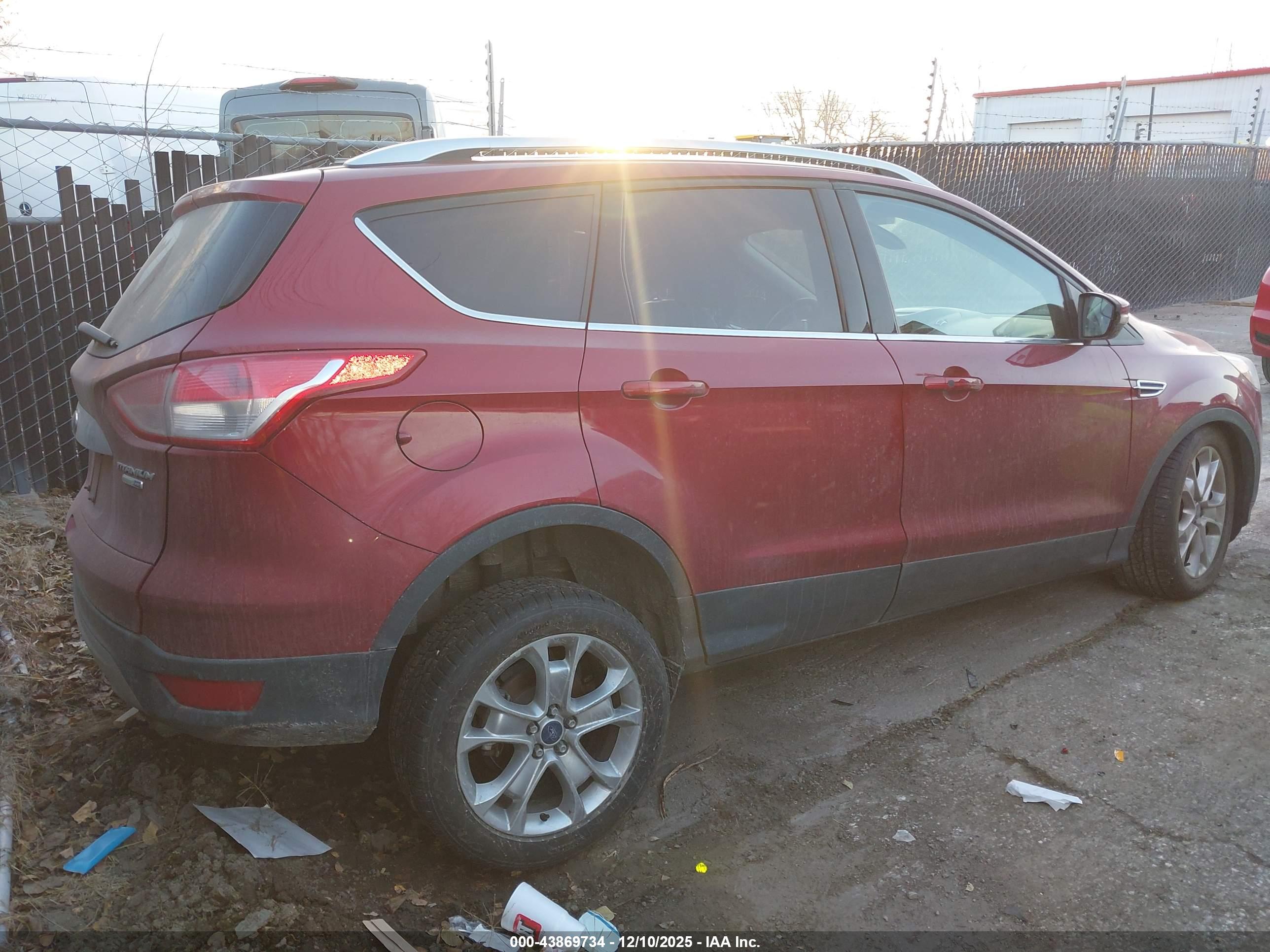 FORD ESCAPE image 4