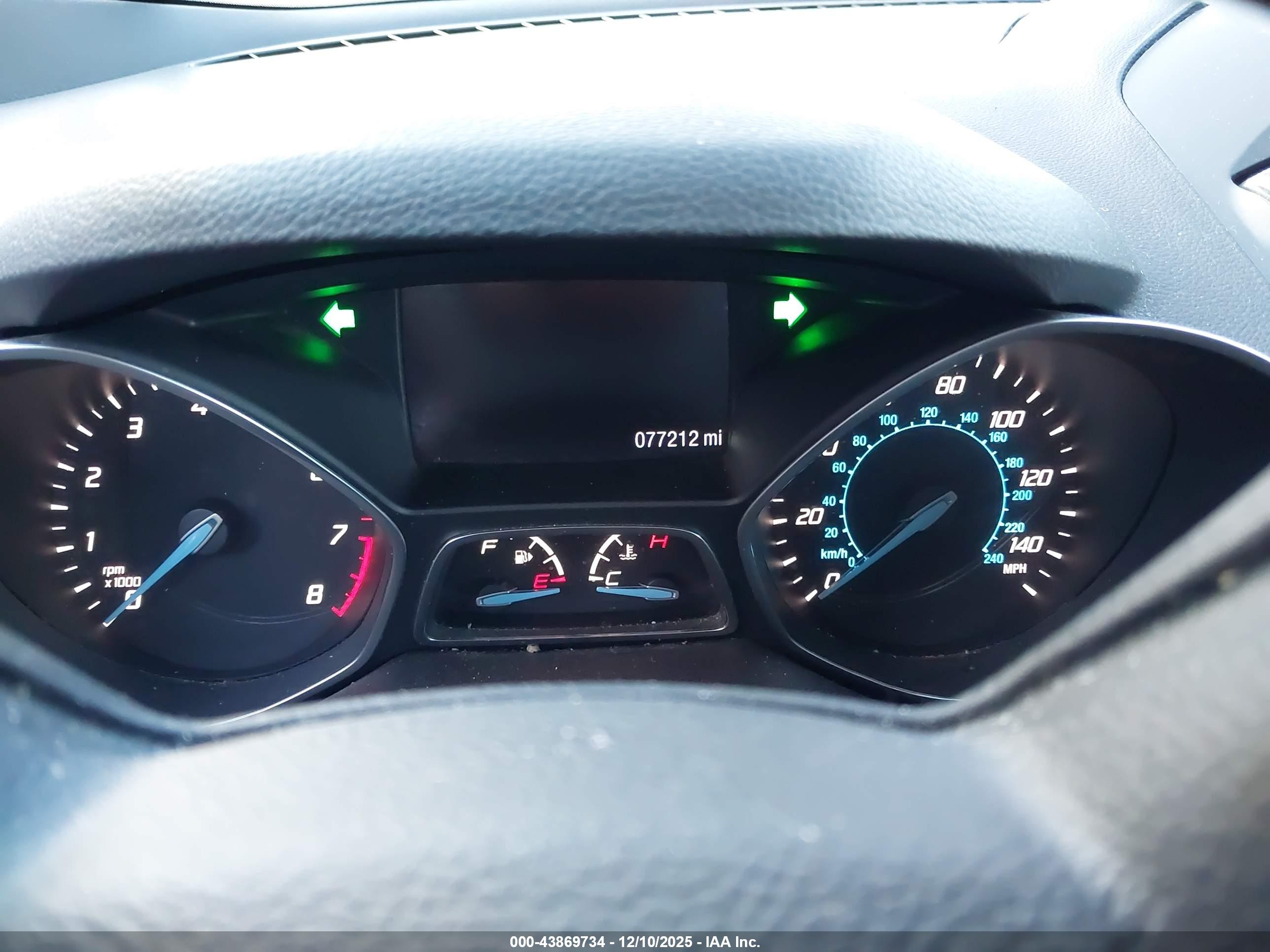 FORD ESCAPE image 7