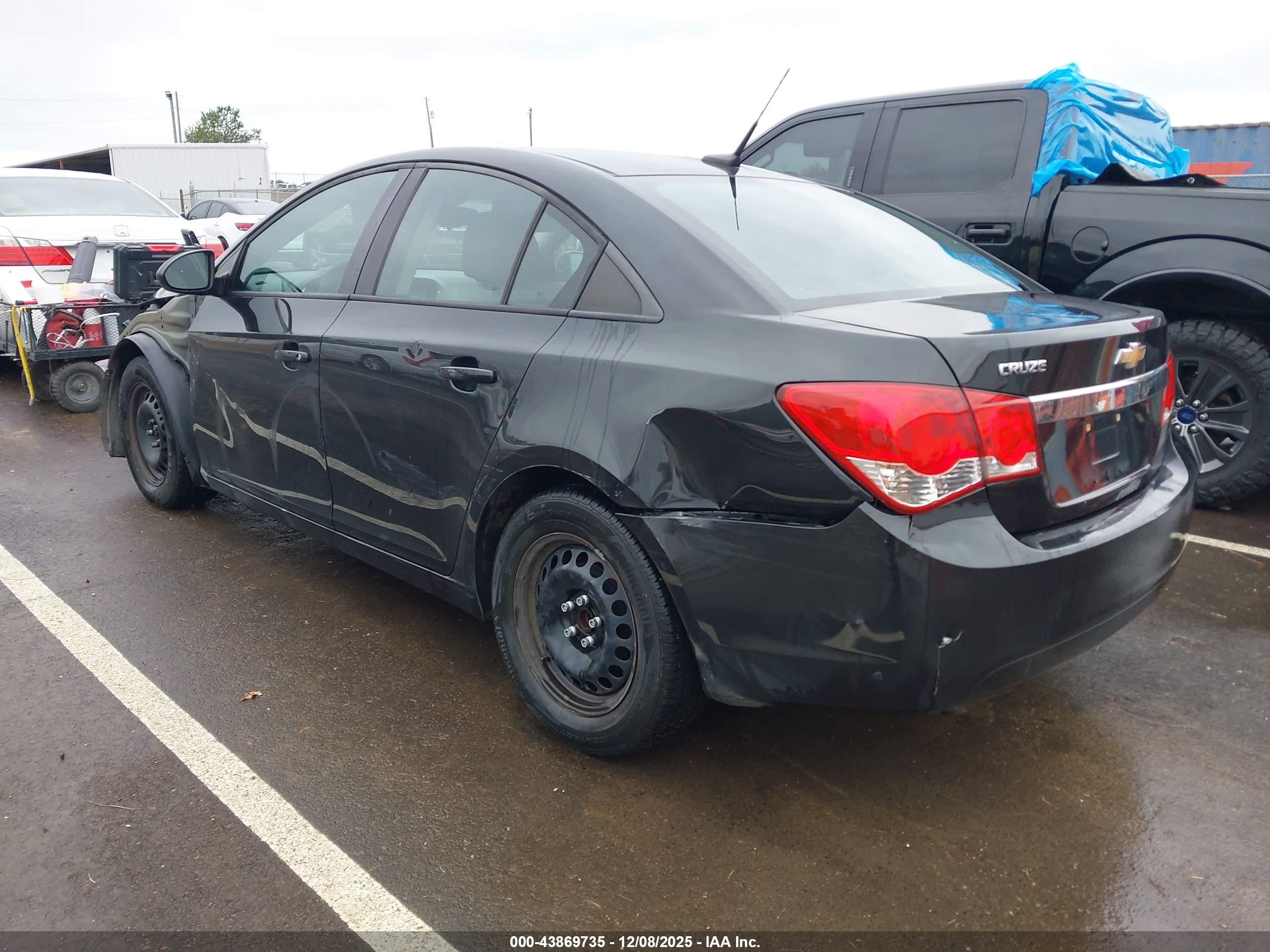CHEVROLET CRUZE image 3