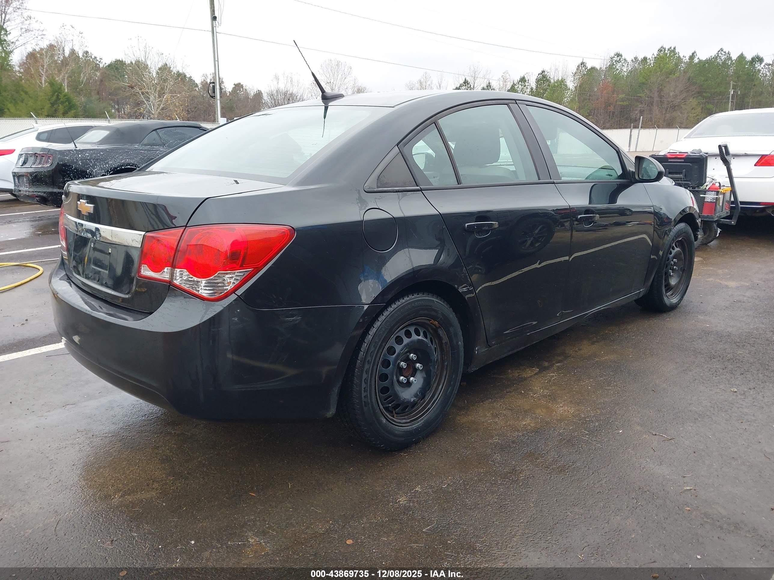 CHEVROLET CRUZE image 4