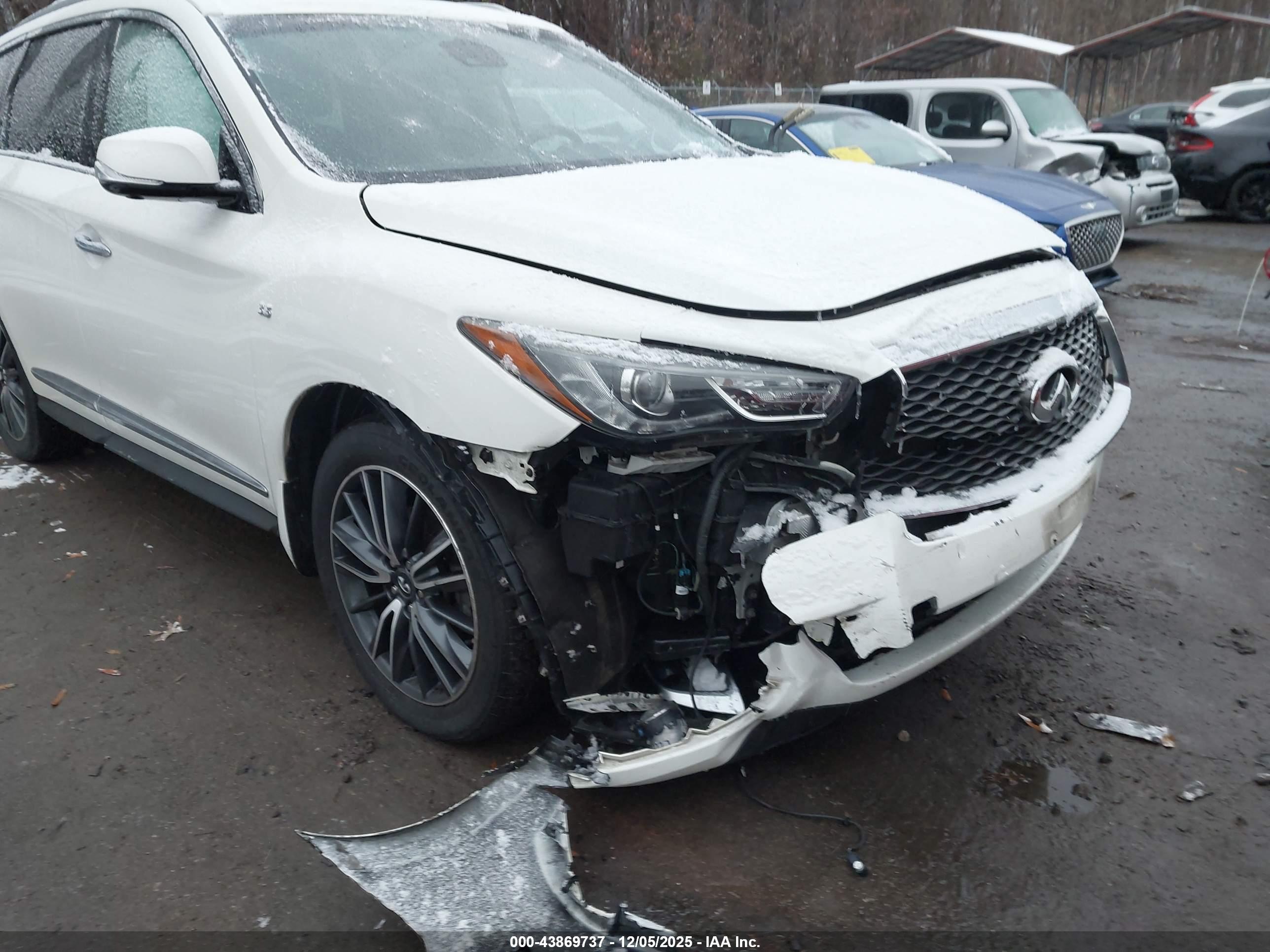 INFINITI QX60 image 6