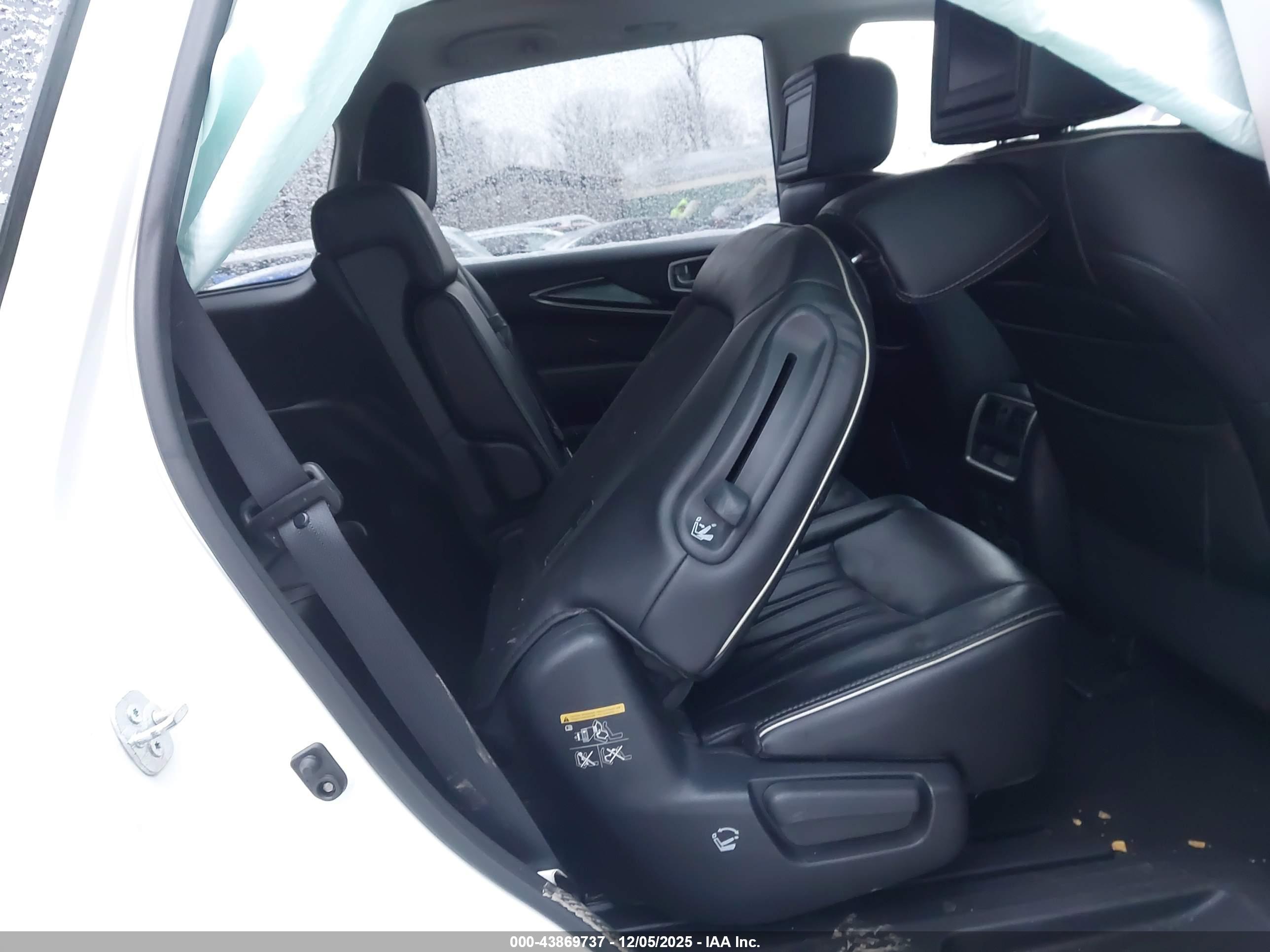INFINITI QX60 image 8