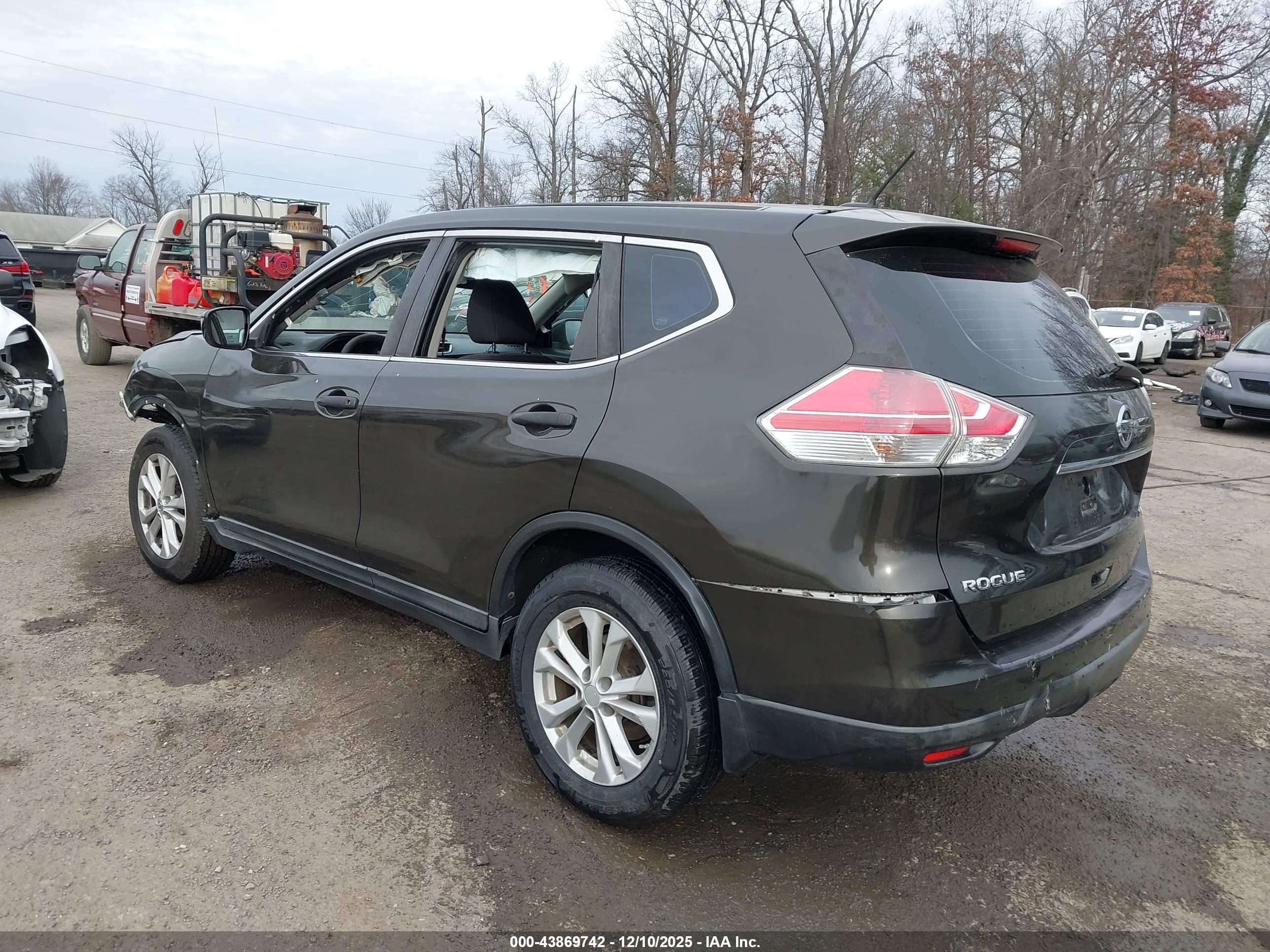 NISSAN ROGUE image 3