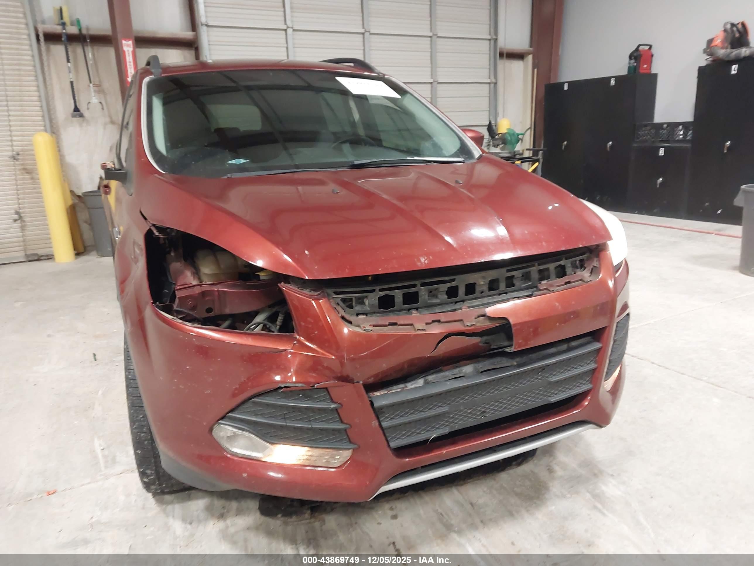 FORD ESCAPE image 6