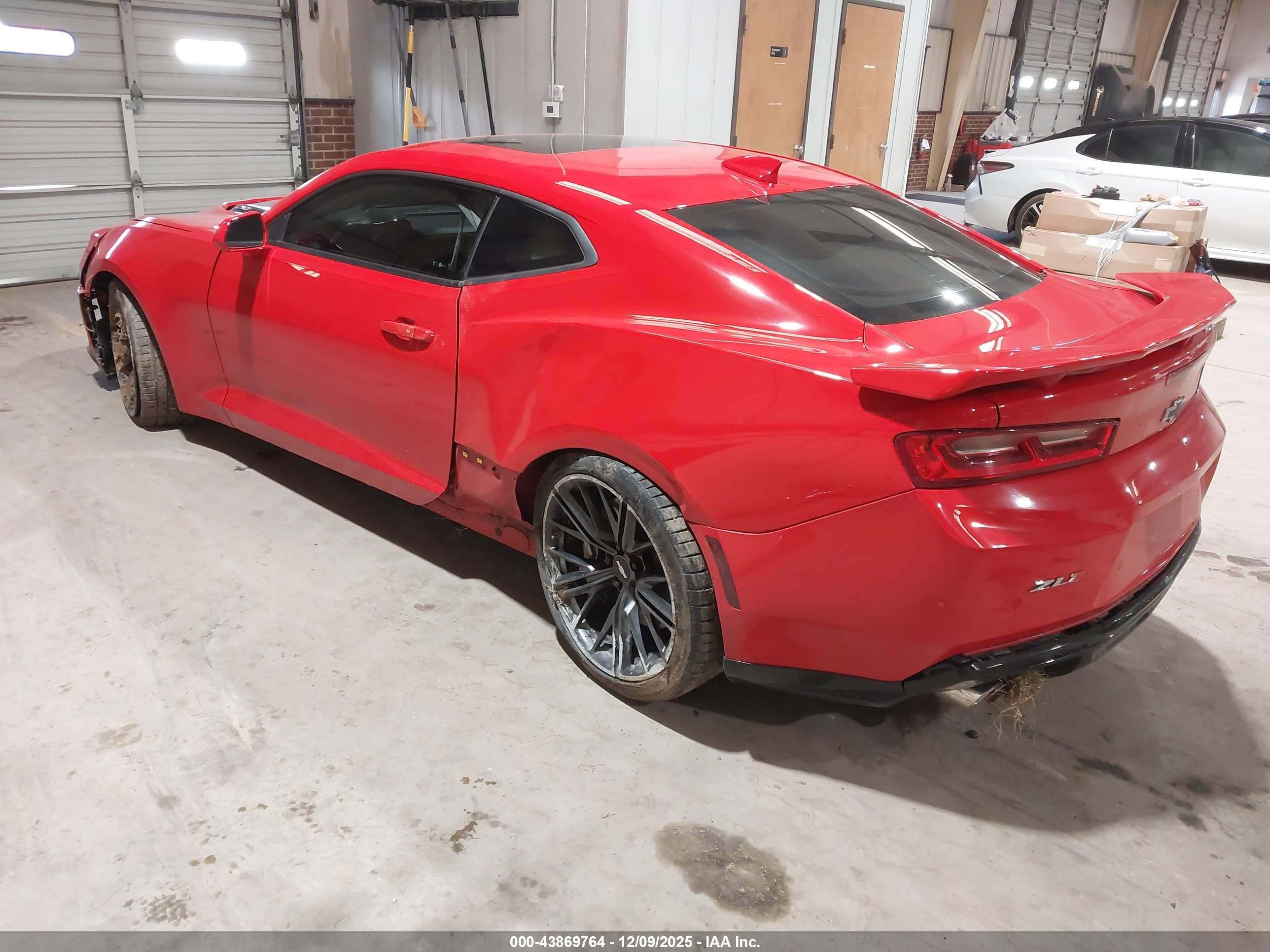 CHEVROLET CAMARO image 3