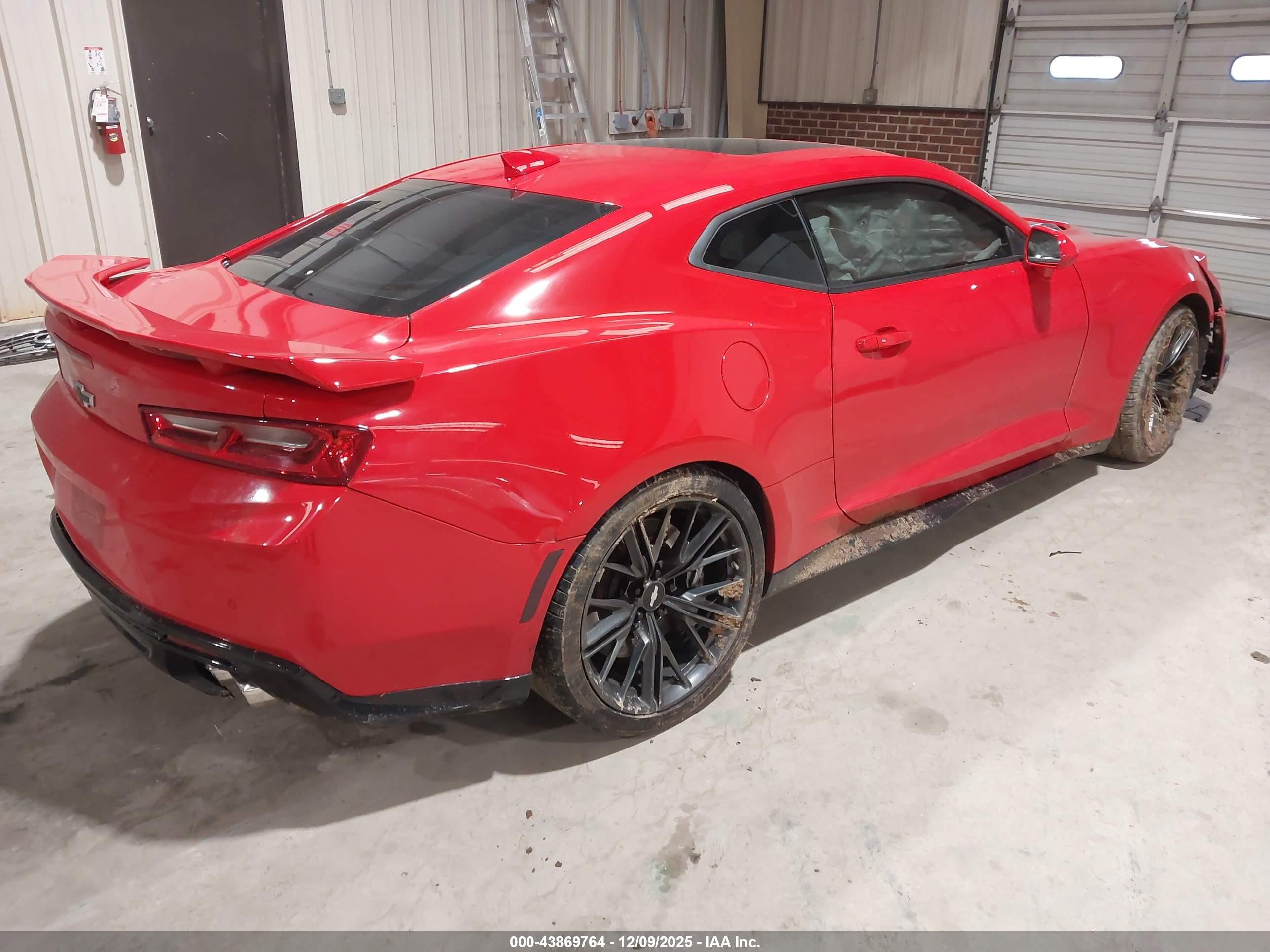 CHEVROLET CAMARO image 4