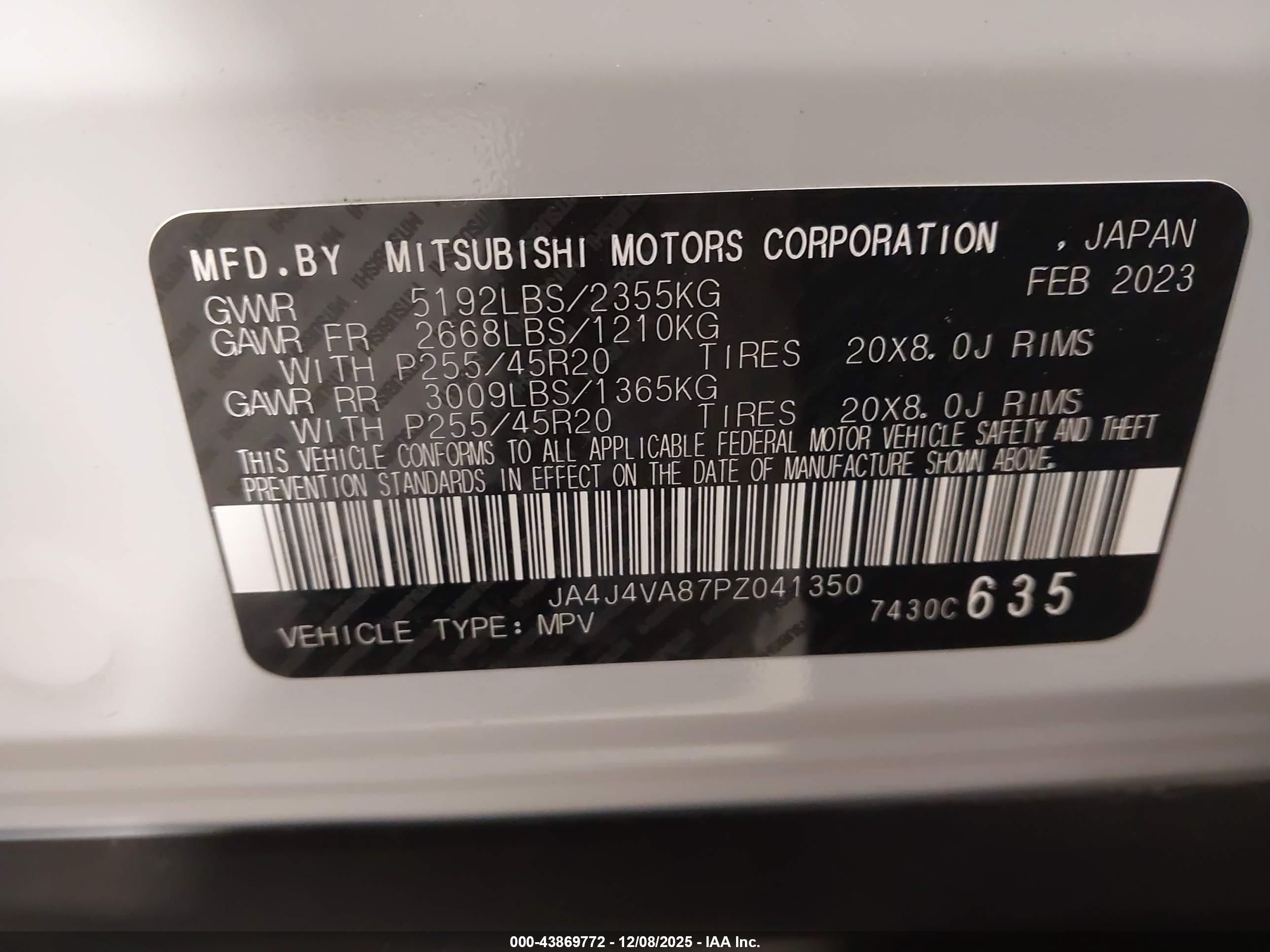 MITSUBISHI OUTLANDER image 9