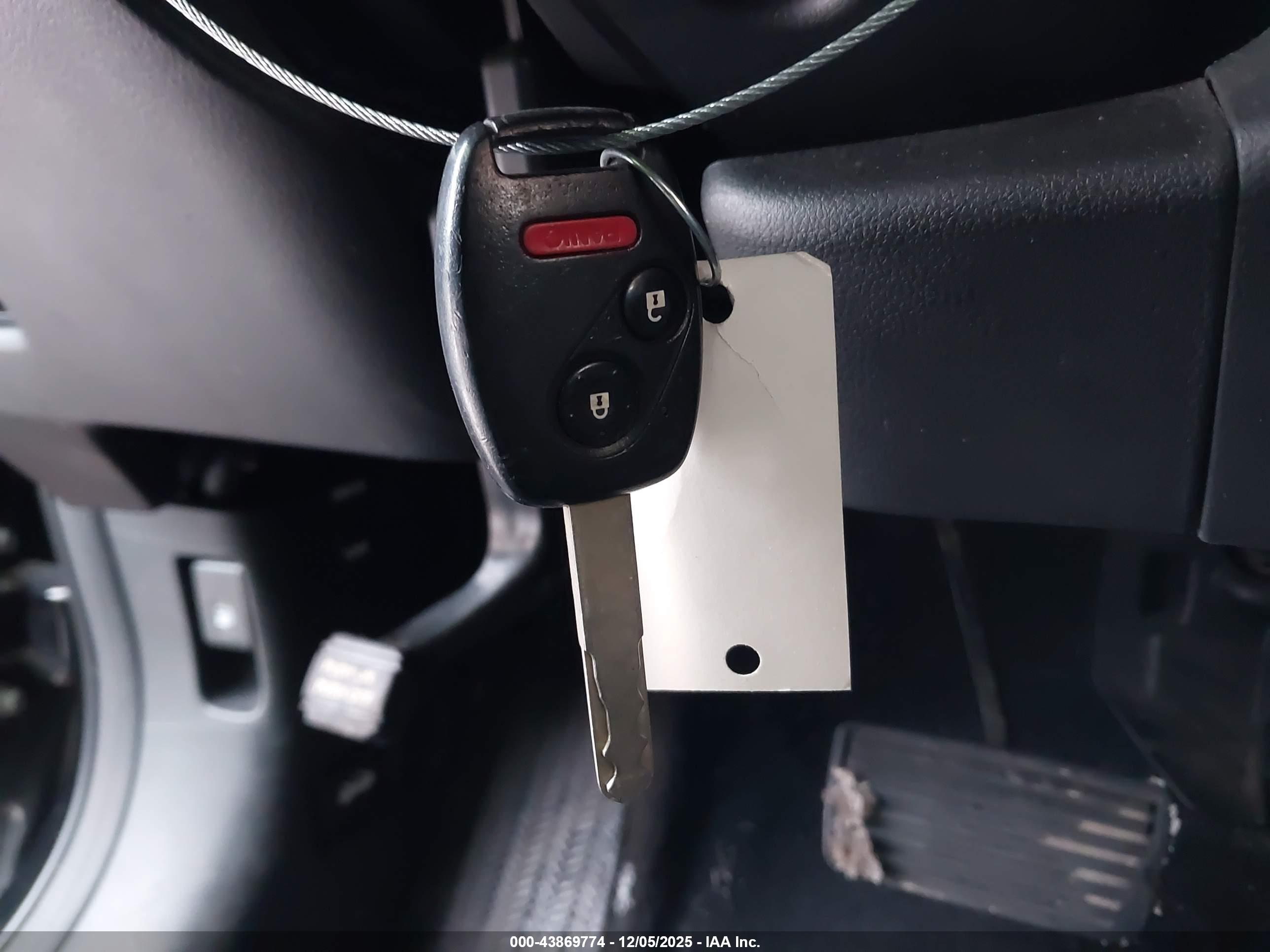 HONDA CR-V image 11