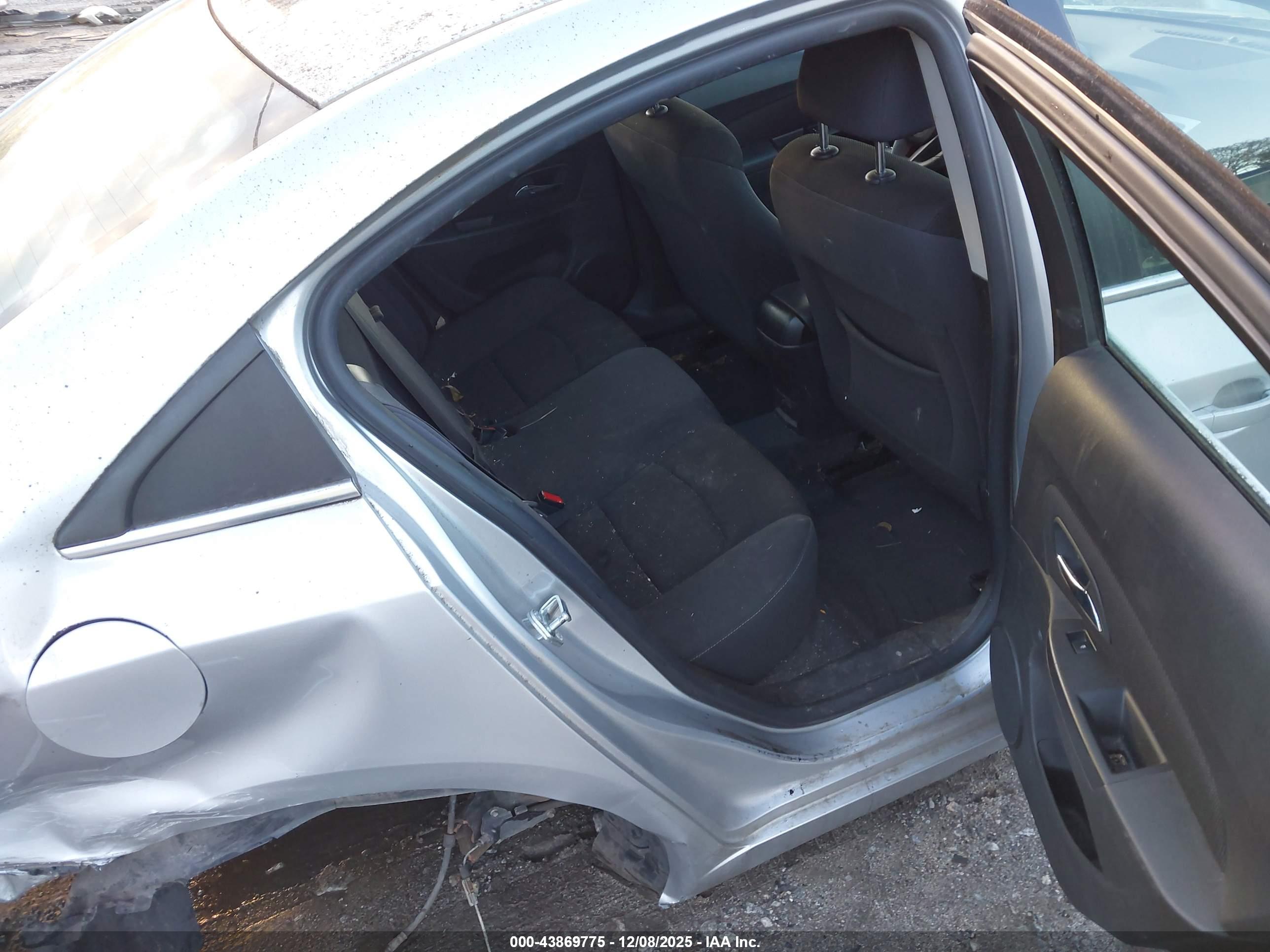 CHEVROLET CRUZE image 8