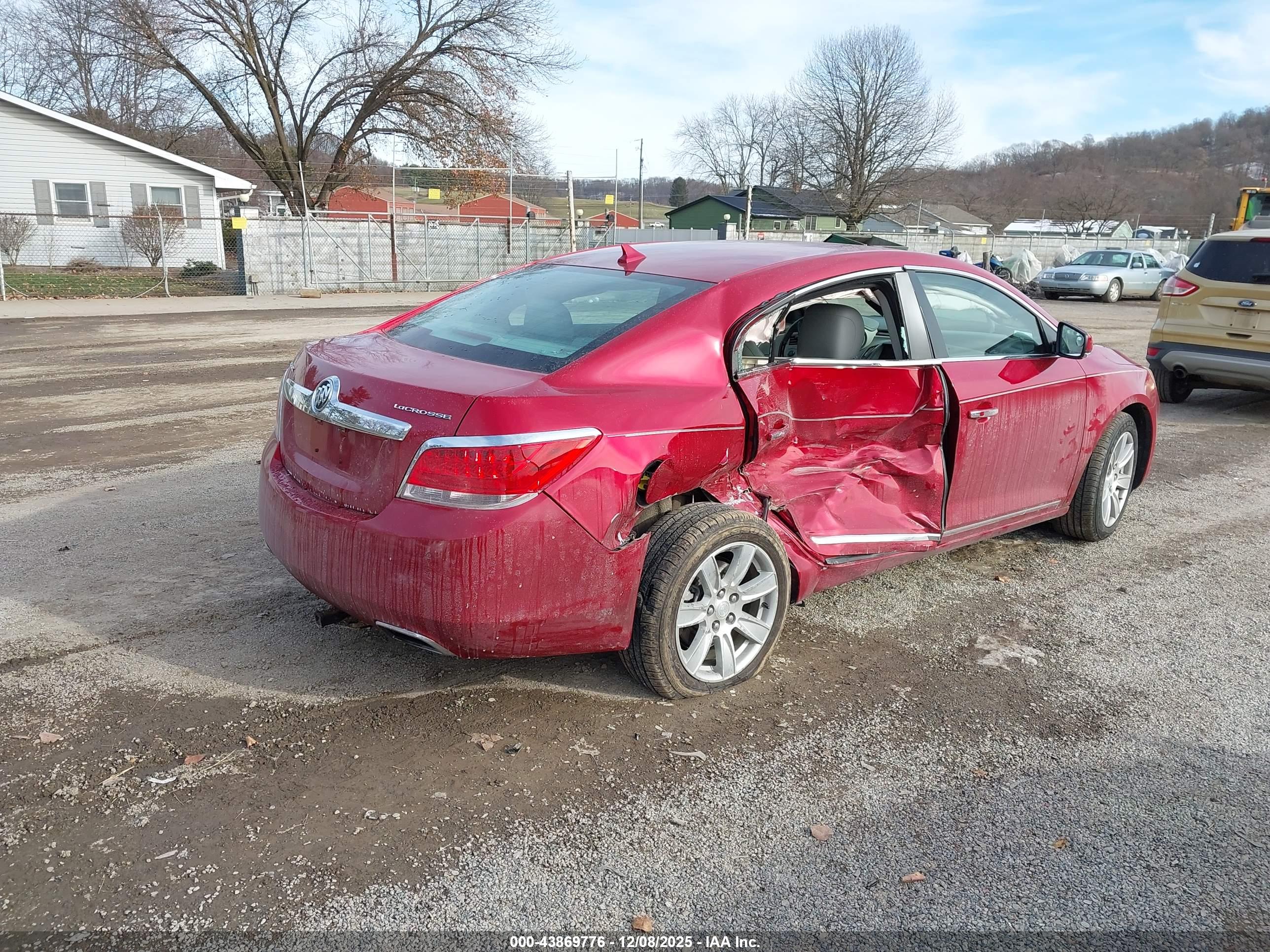 BUICK LACROSSE image 4
